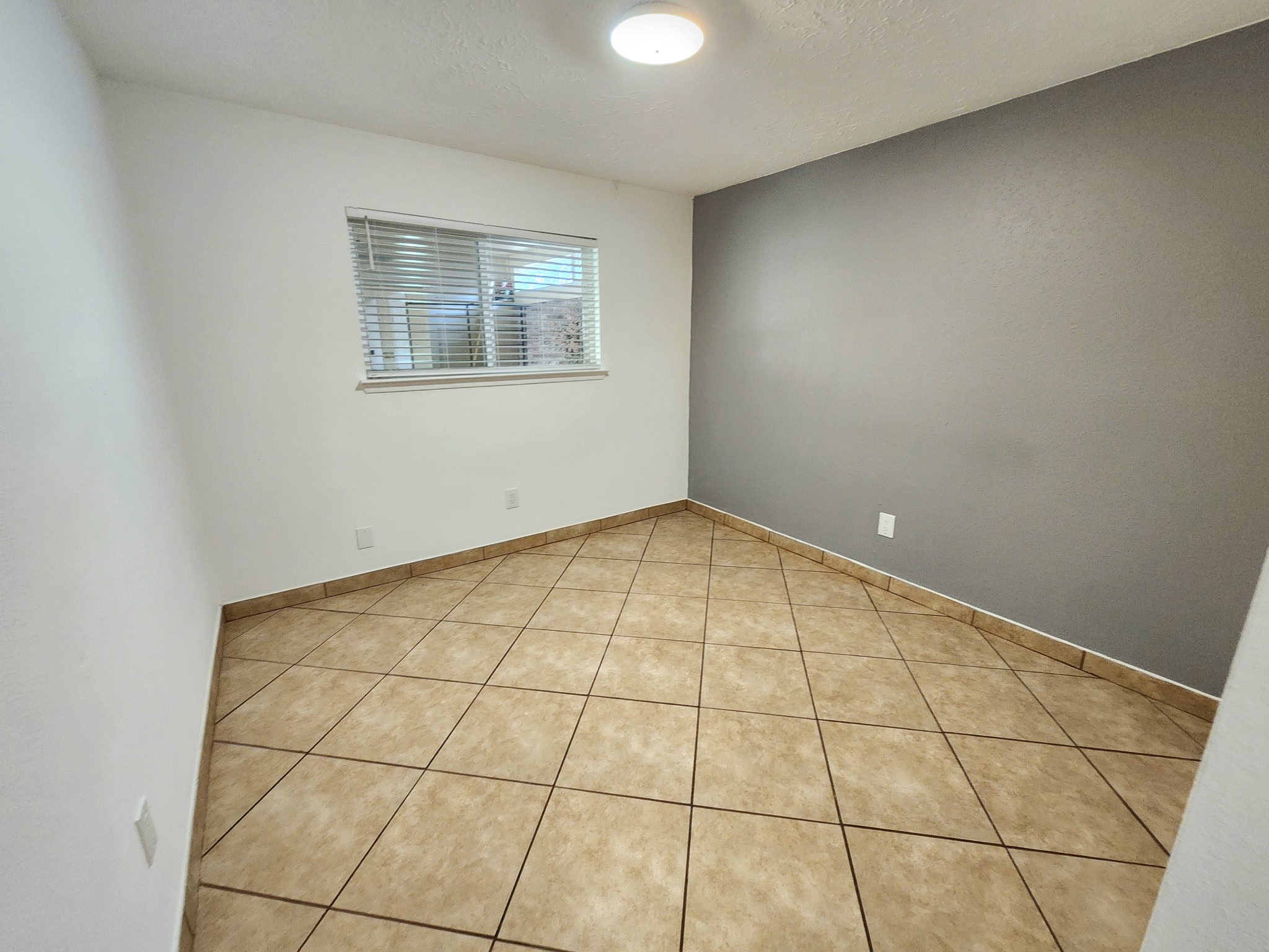 16011 Glen Mar Drive Property Photo 19