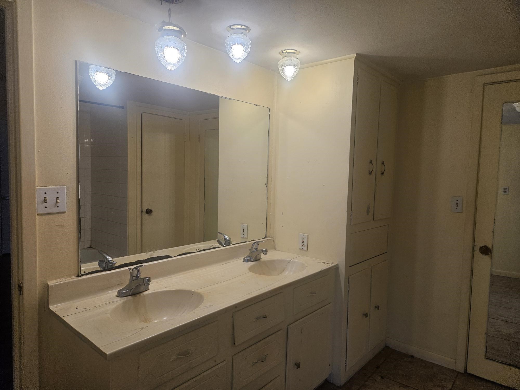 1503-2 Spur 529 Property Photo 5