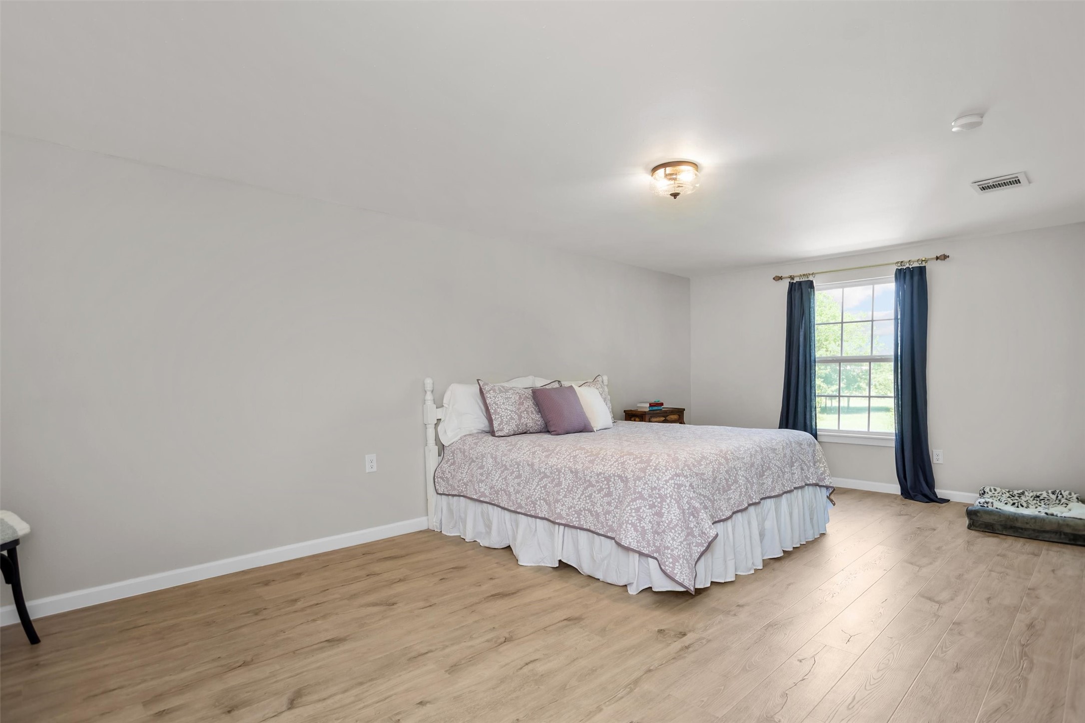 11755 State Highway 21 E Property Photo 25