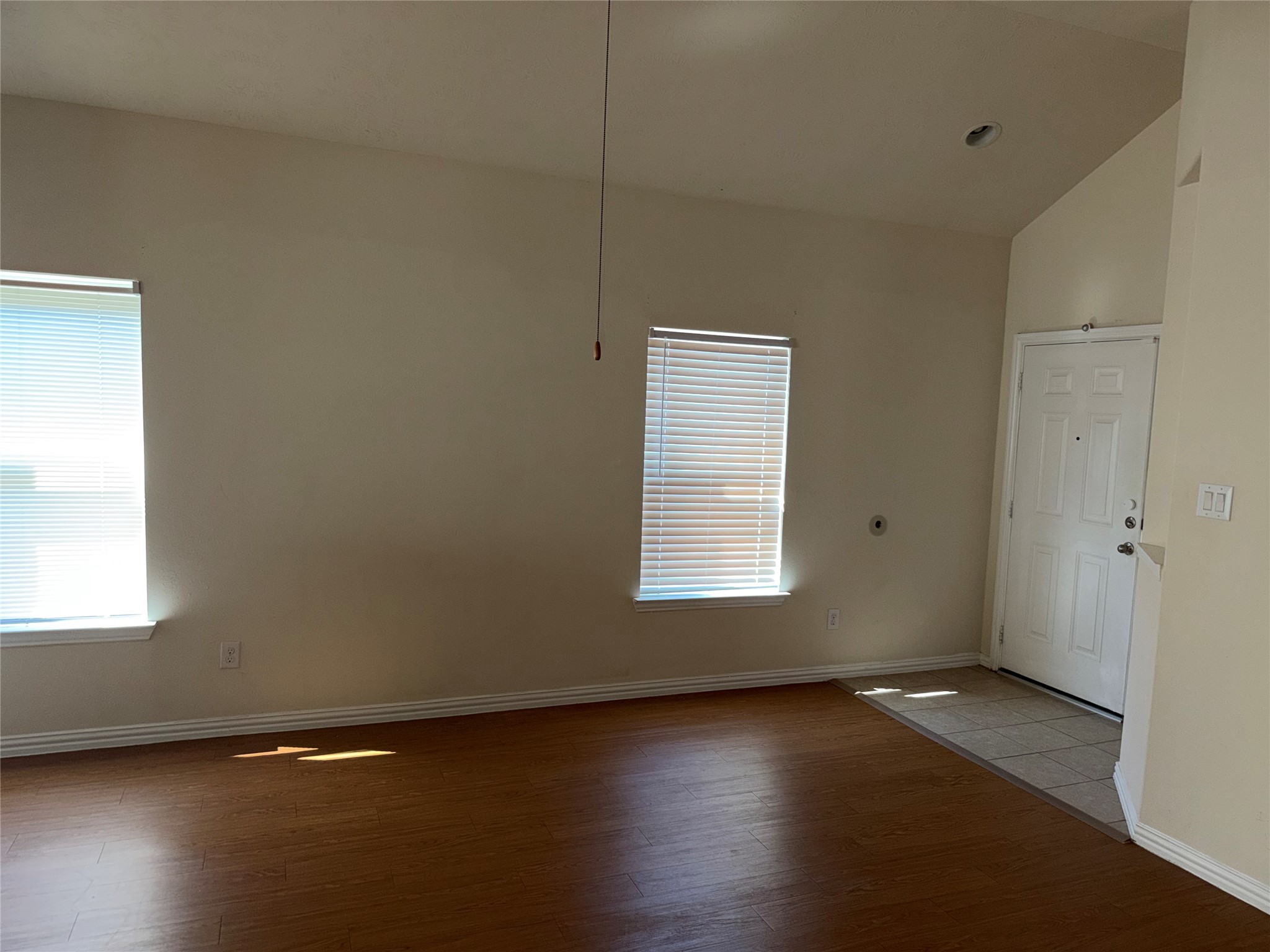 7534 Abbey Point Lane Property Photo 8