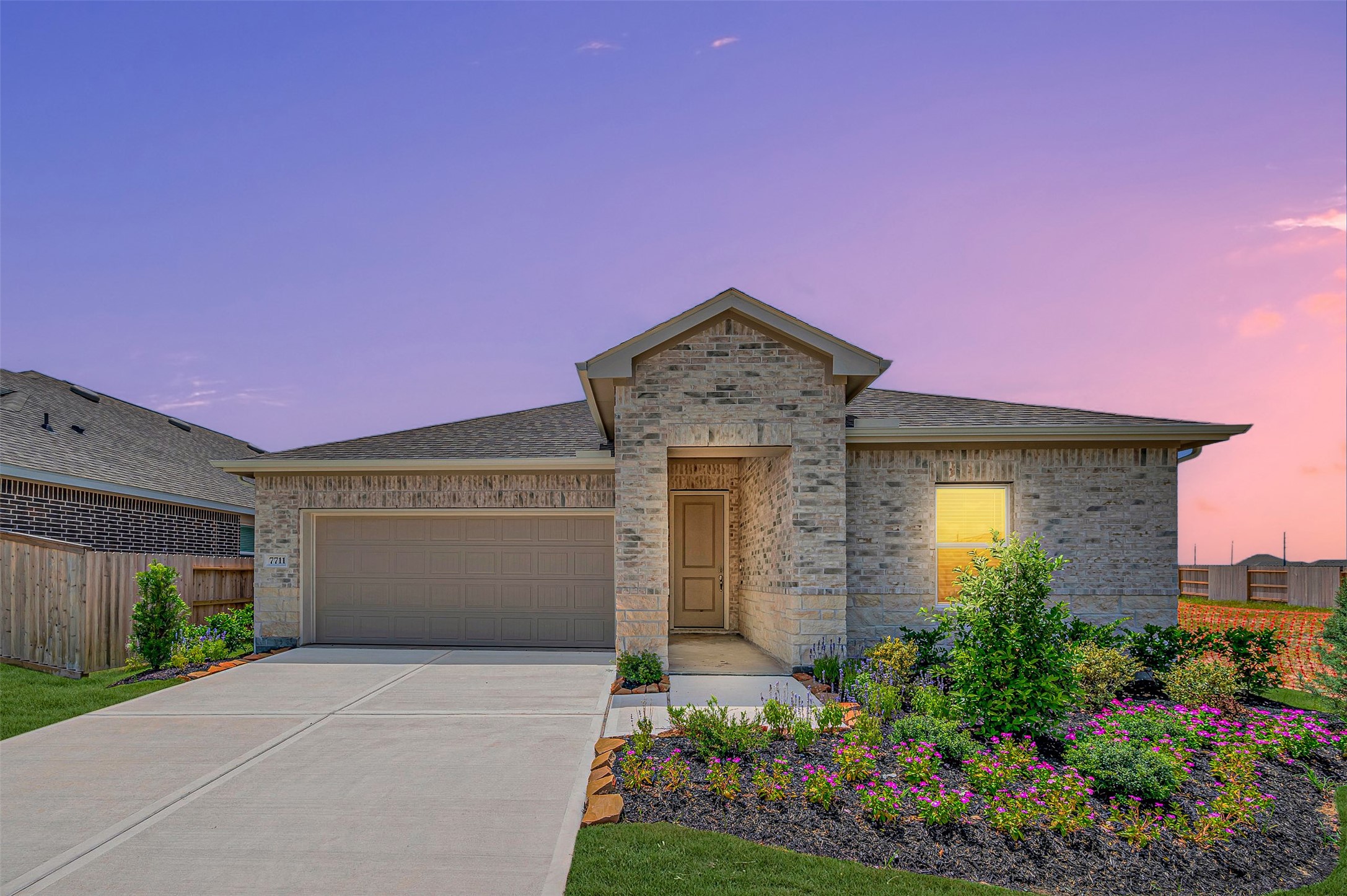 7711 Jade Crest Drive Property Photo 1