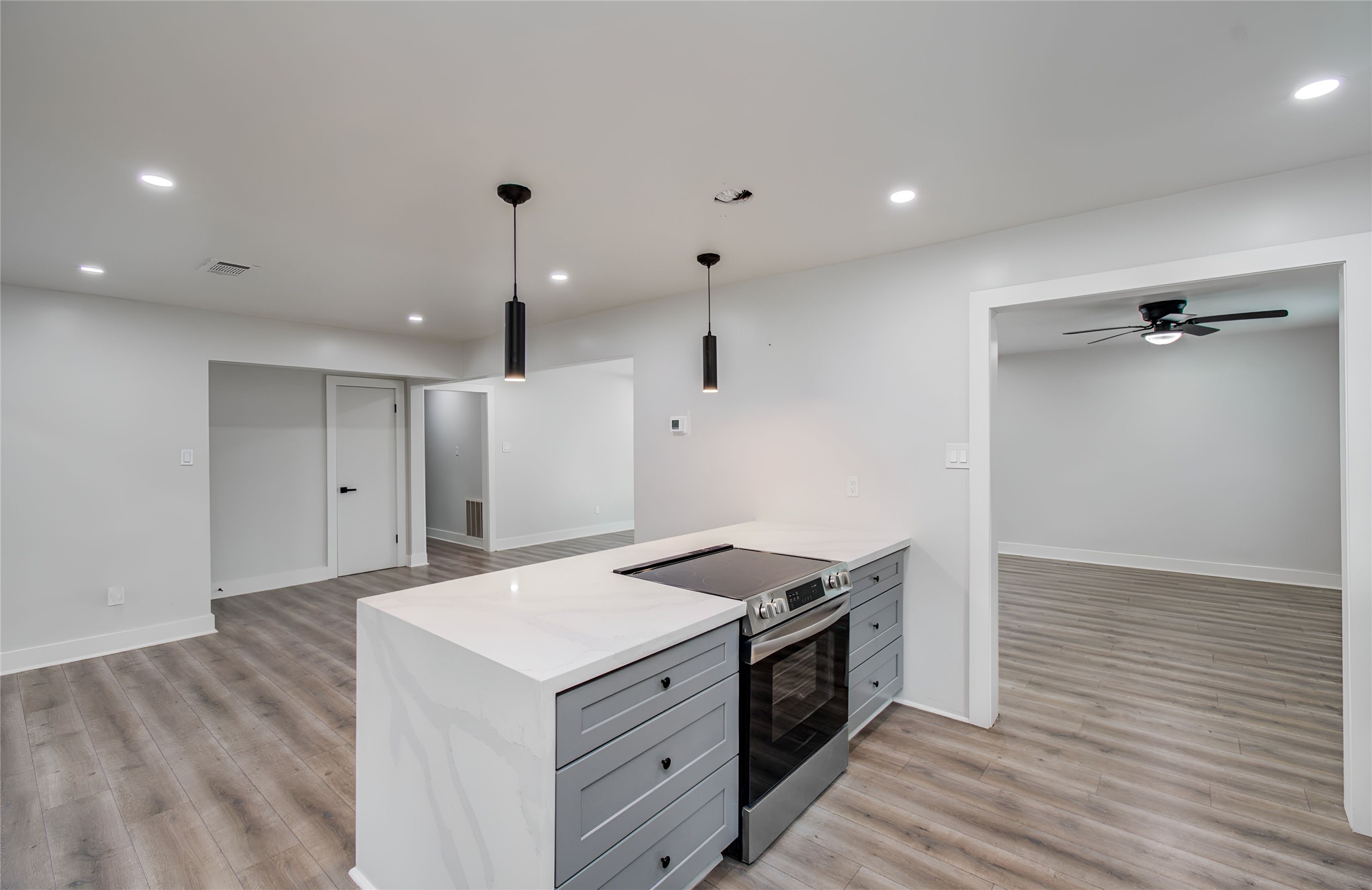 10415 Westray Street Property Photo 16
