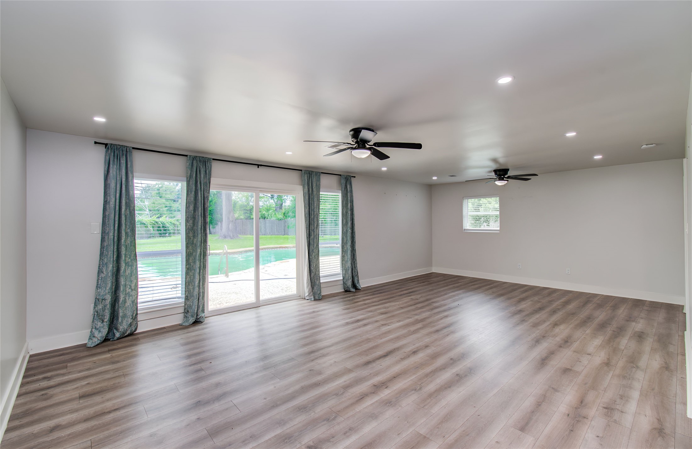 10415 Westray Street Property Photo 23