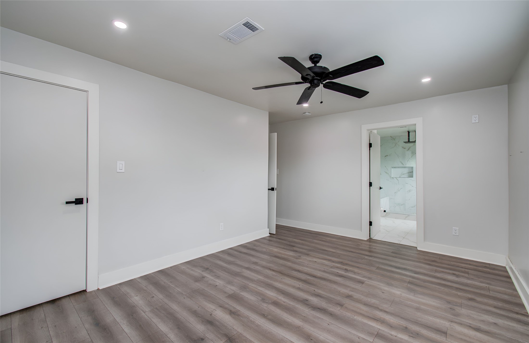 10415 Westray Street Property Photo 37