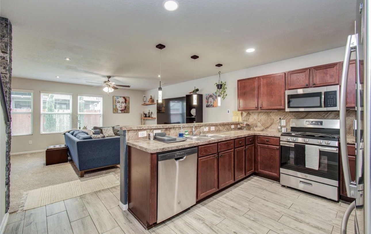 15614 S Early Dusk Circle Property Photo 2