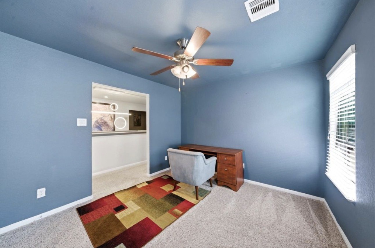 15614 S Early Dusk Circle Property Photo 8