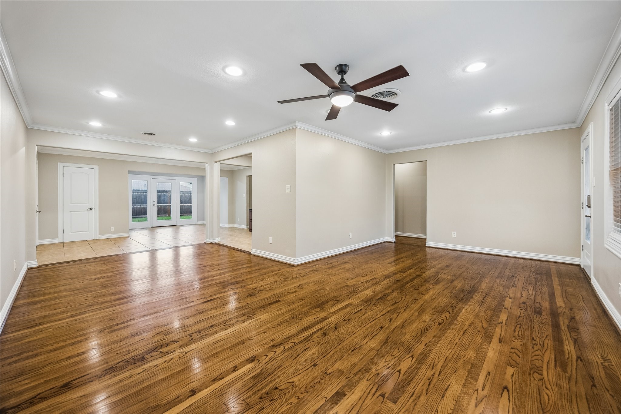4402 Libbey Lane Property Photo 7