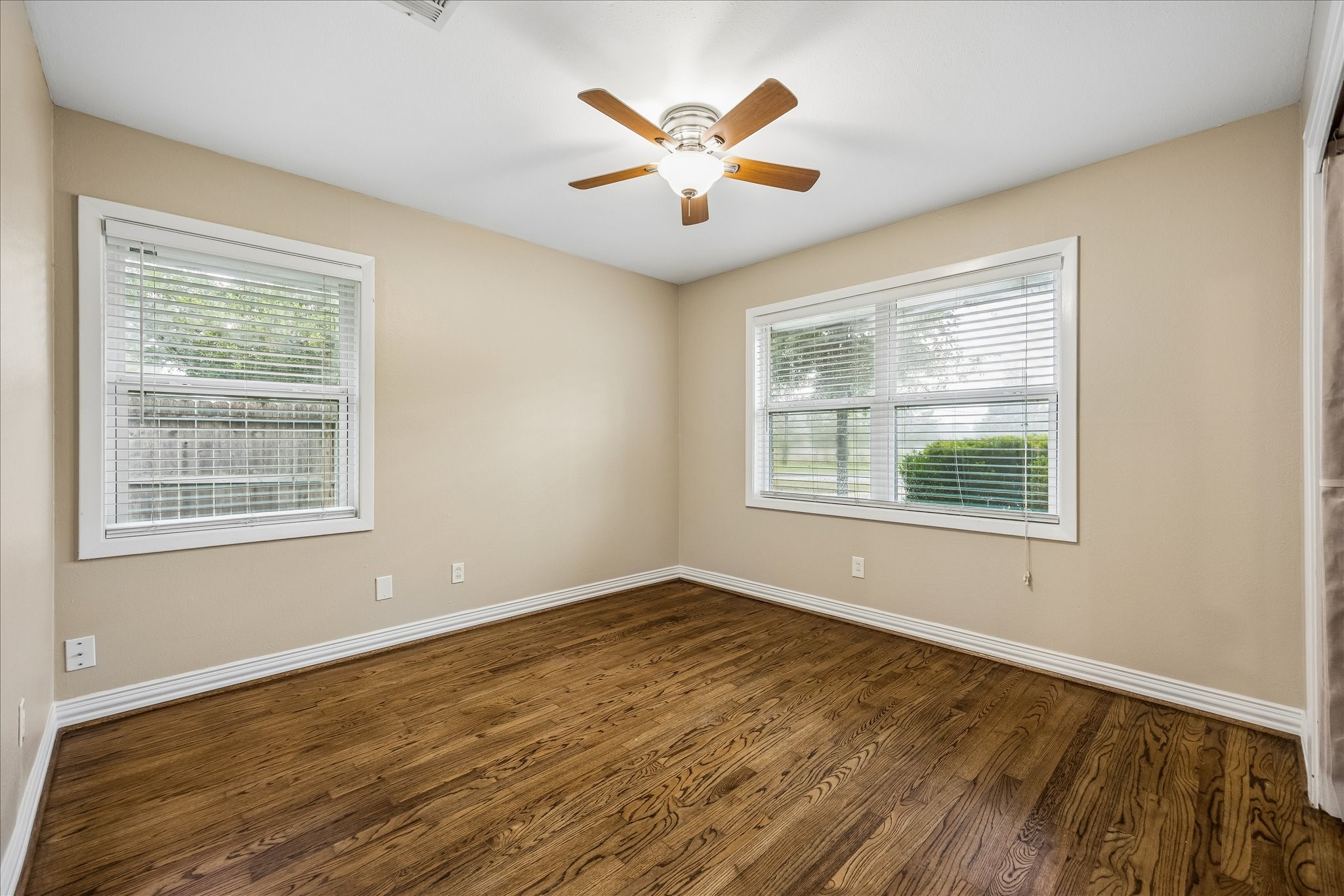 4402 Libbey Lane Property Photo 20