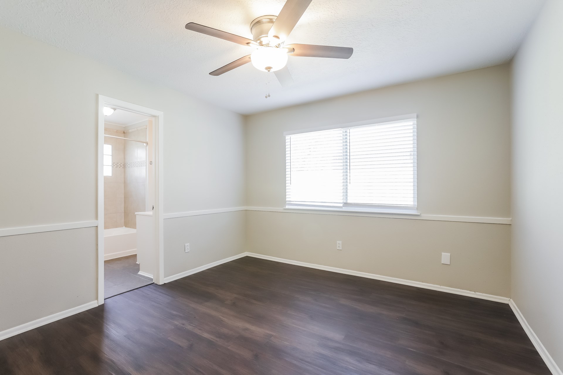 10318 Bushy Creek Drive Property Photo 8