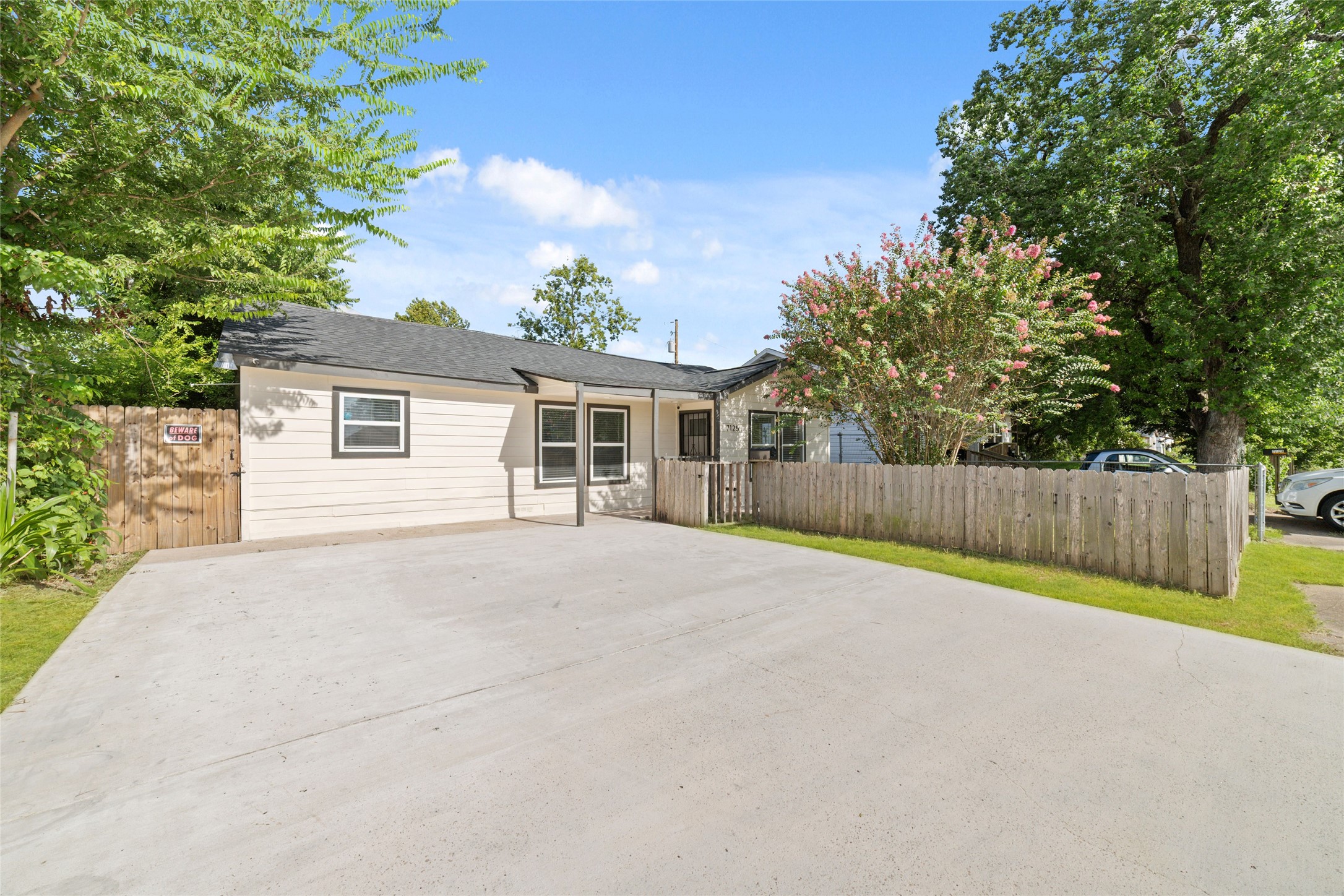 7125 Conley Street Property Photo 1