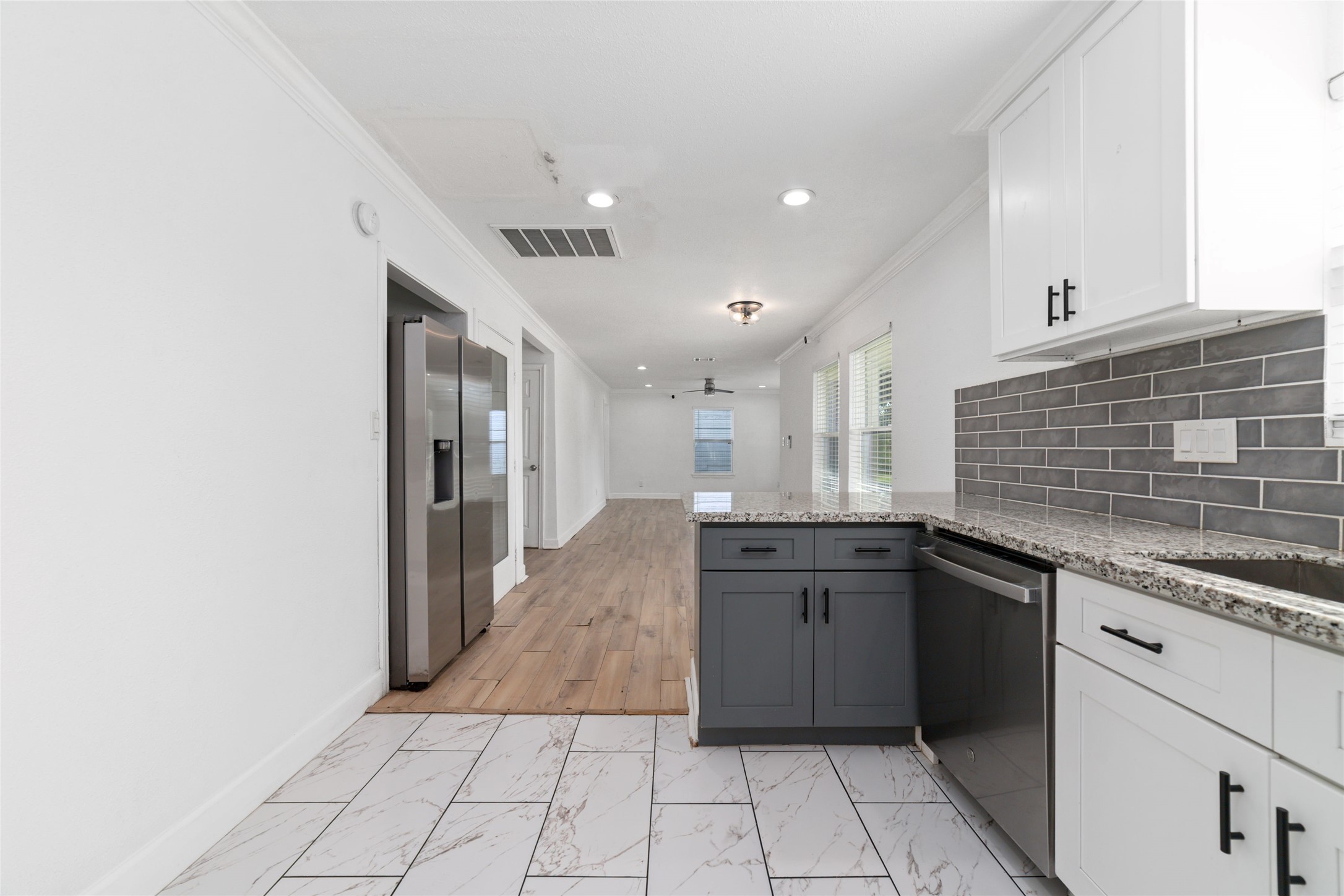7125 Conley Street Property Photo 10