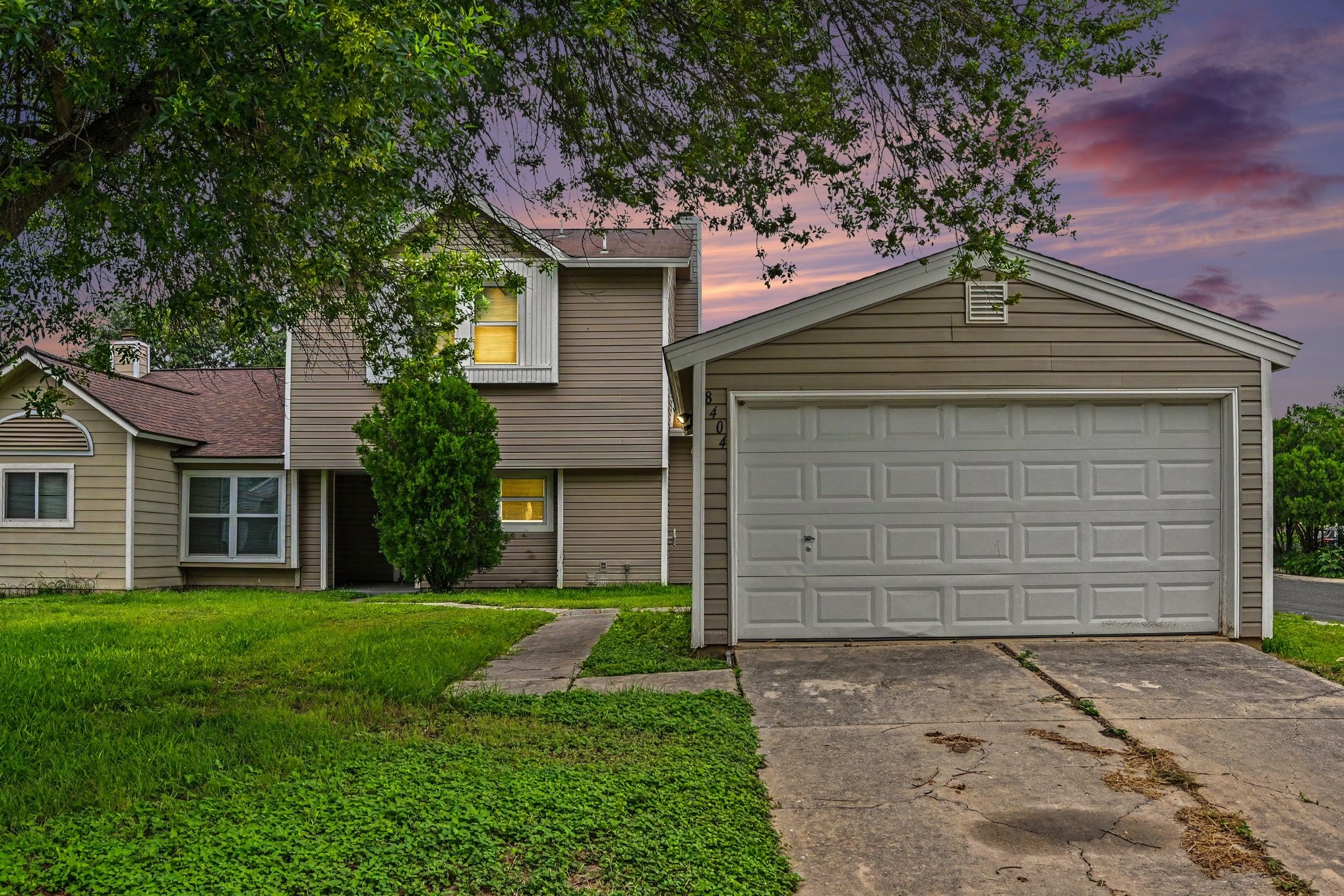 8404 Forest Ridge Drive Property Photo 1