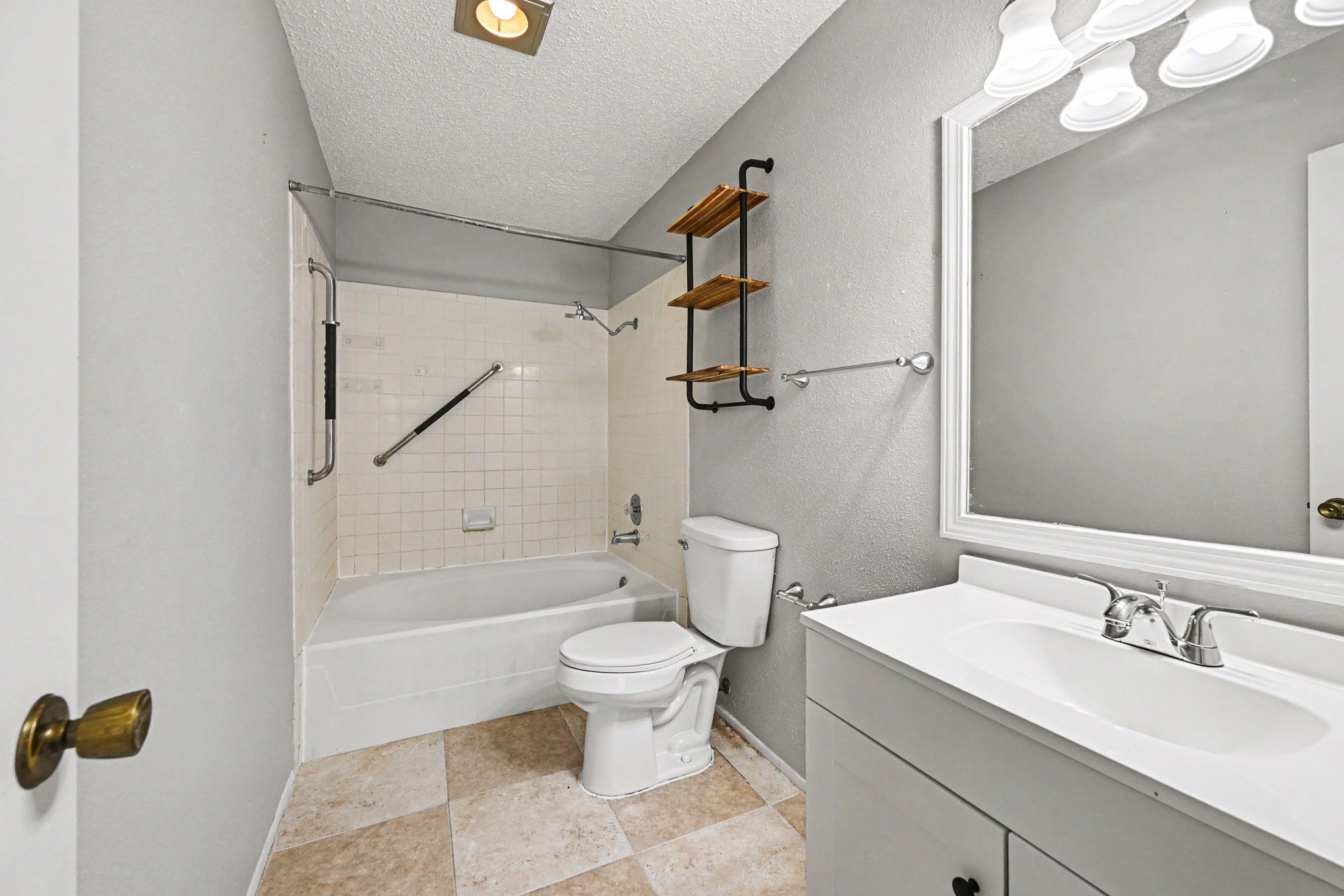 8404 Forest Ridge Drive Property Photo 21