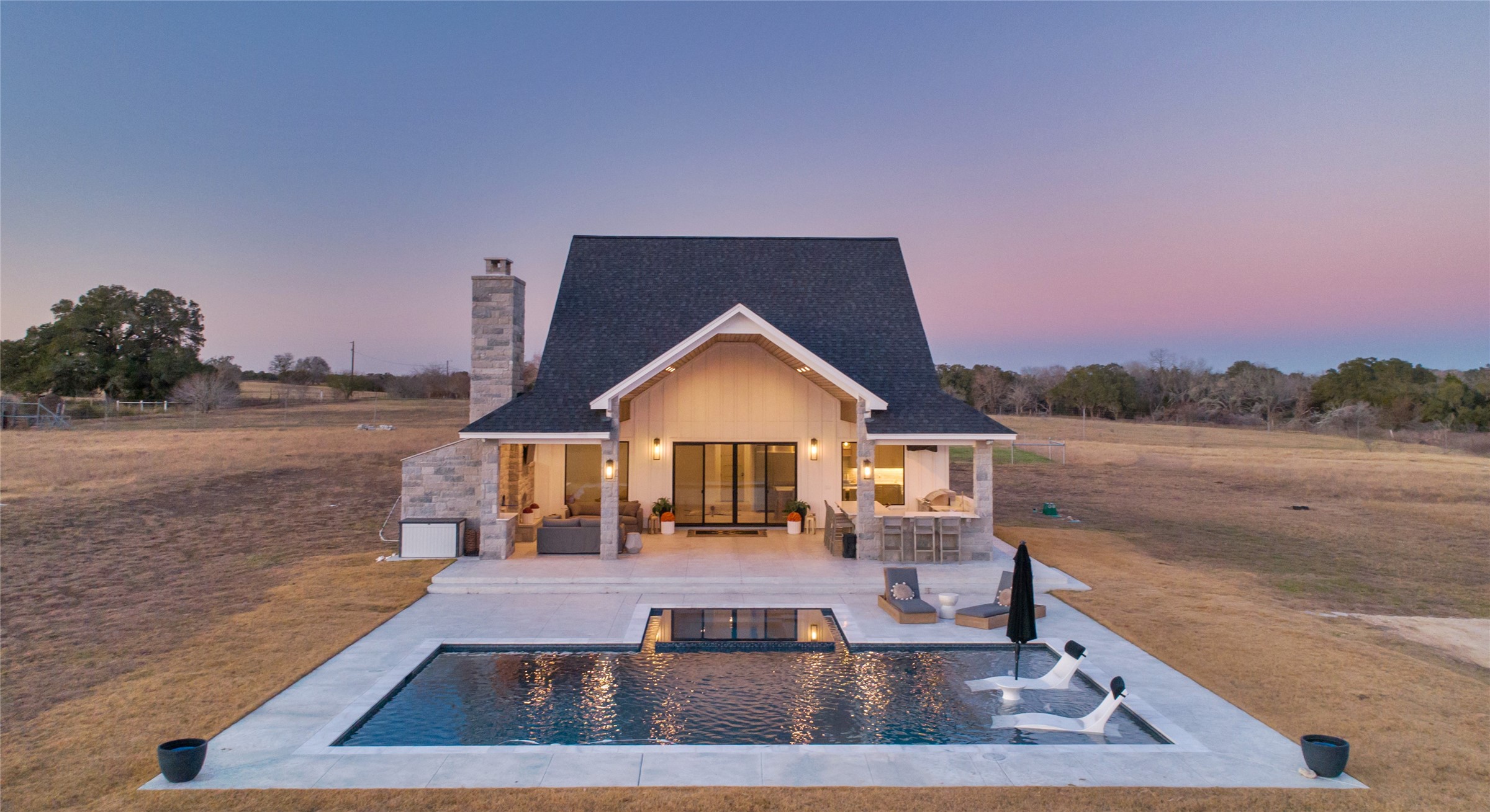 2122 County Road 324 Property Photo 7