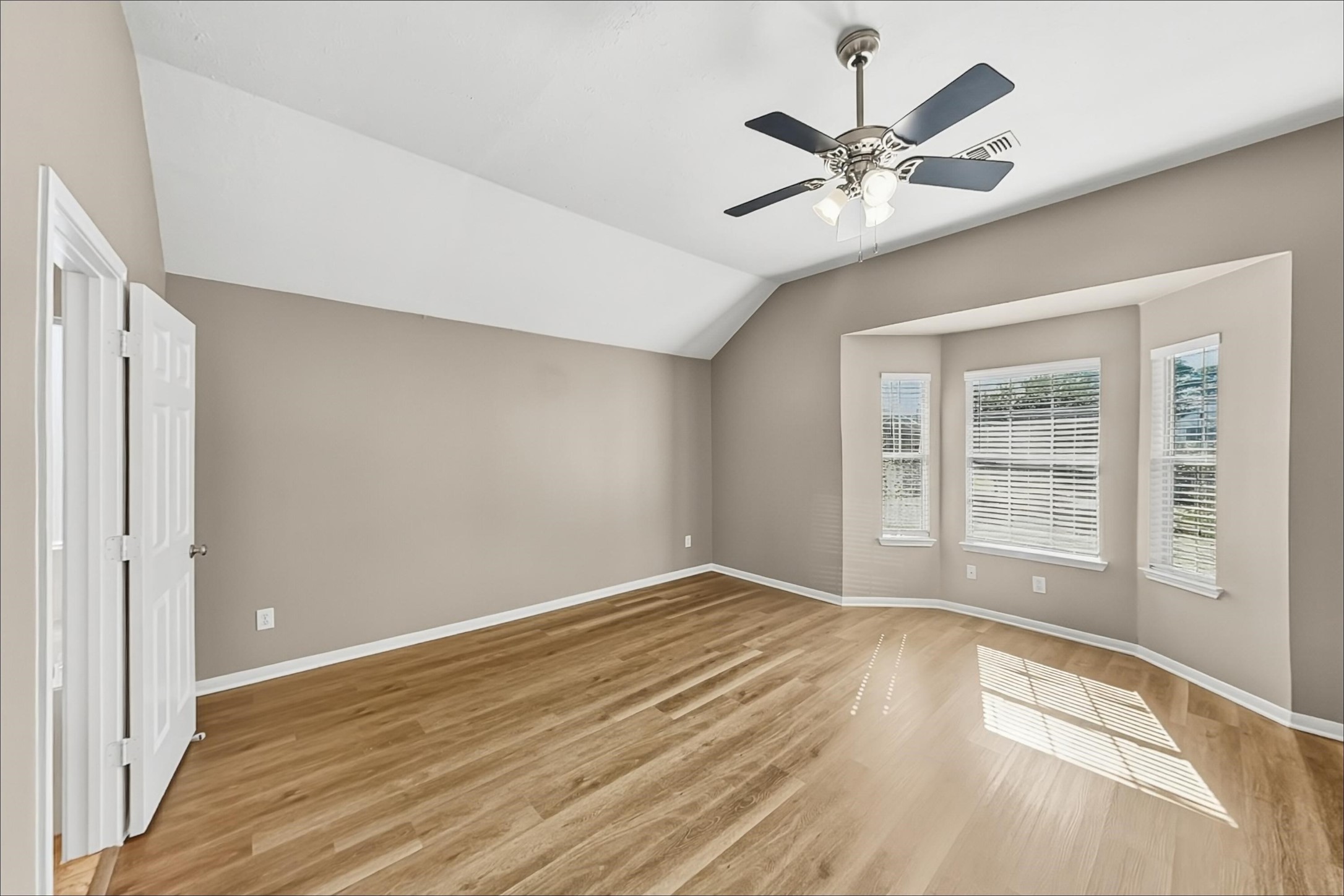 8514 Owen Lake Court Property Photo 12