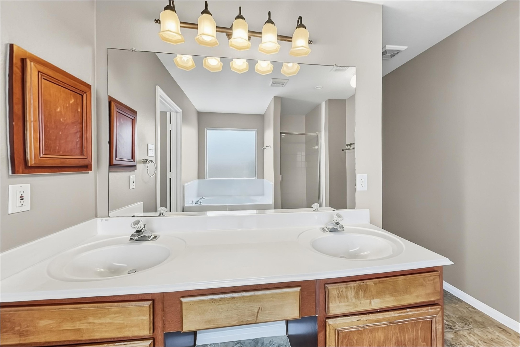 8514 Owen Lake Court Property Photo 13