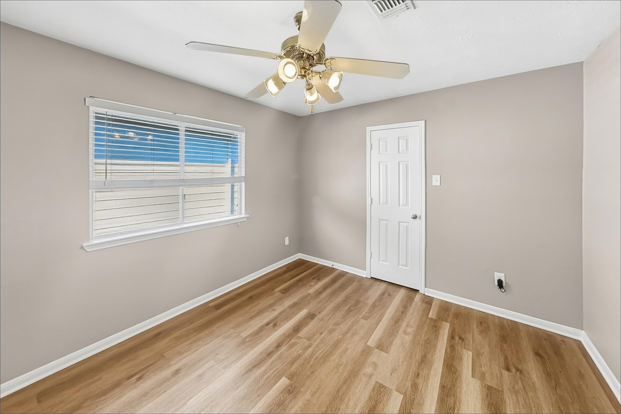 8514 Owen Lake Court Property Photo 18