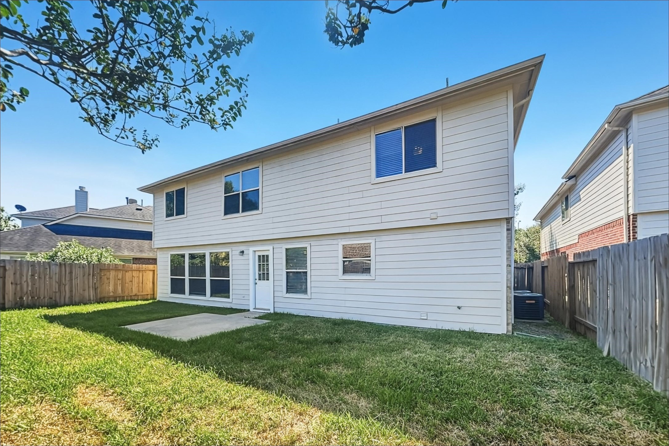 8514 Owen Lake Court Property Photo 24