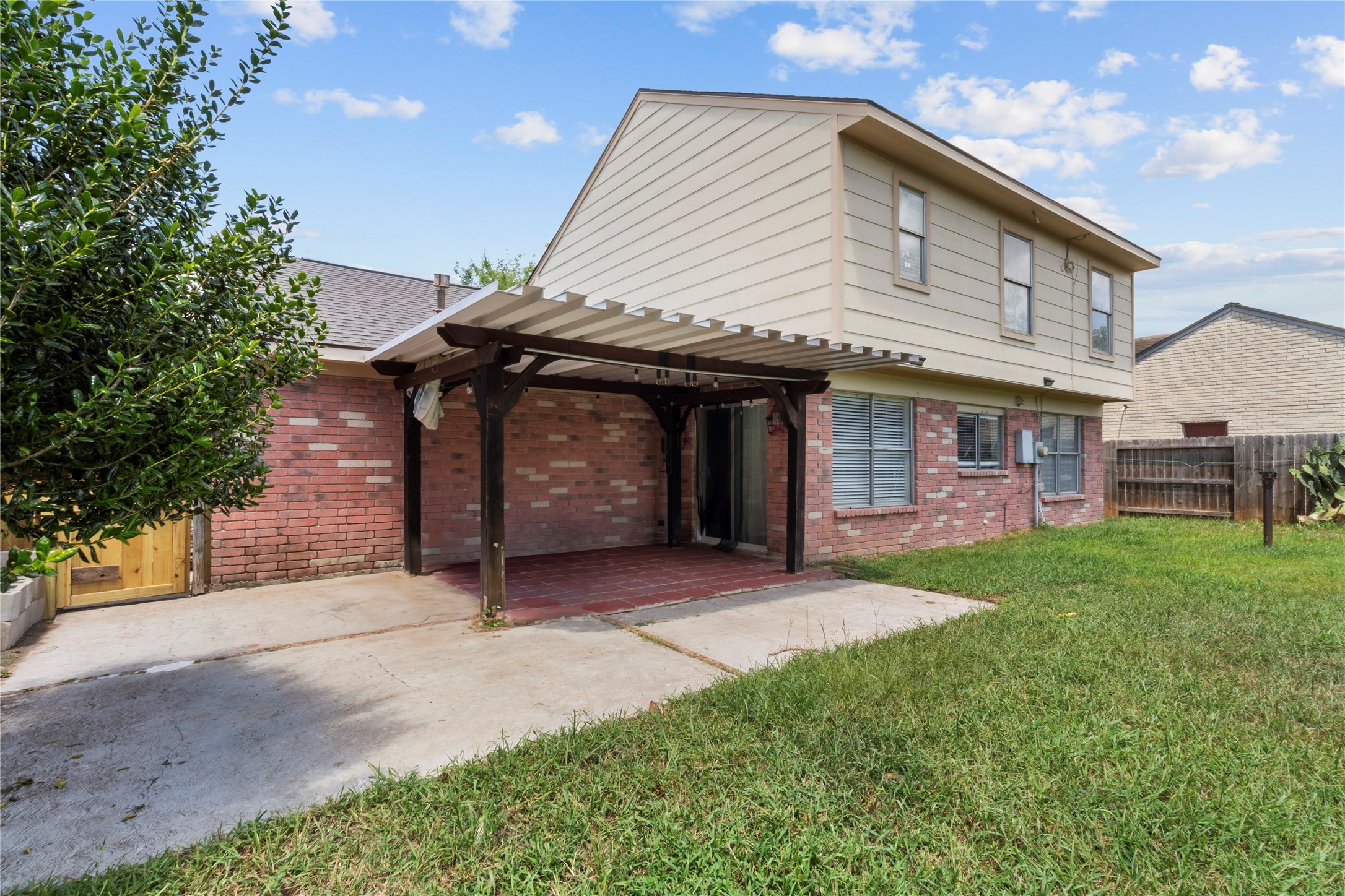 13423 Bridgewalk Lane Property Photo 4