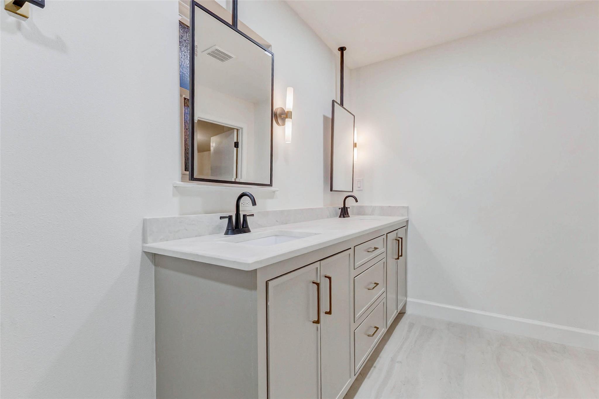 9219 Timberside Drive Property Photo 35