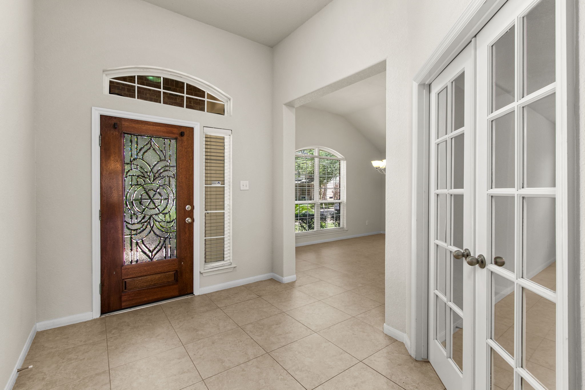 7710 Trail Hollow Property Photo 6