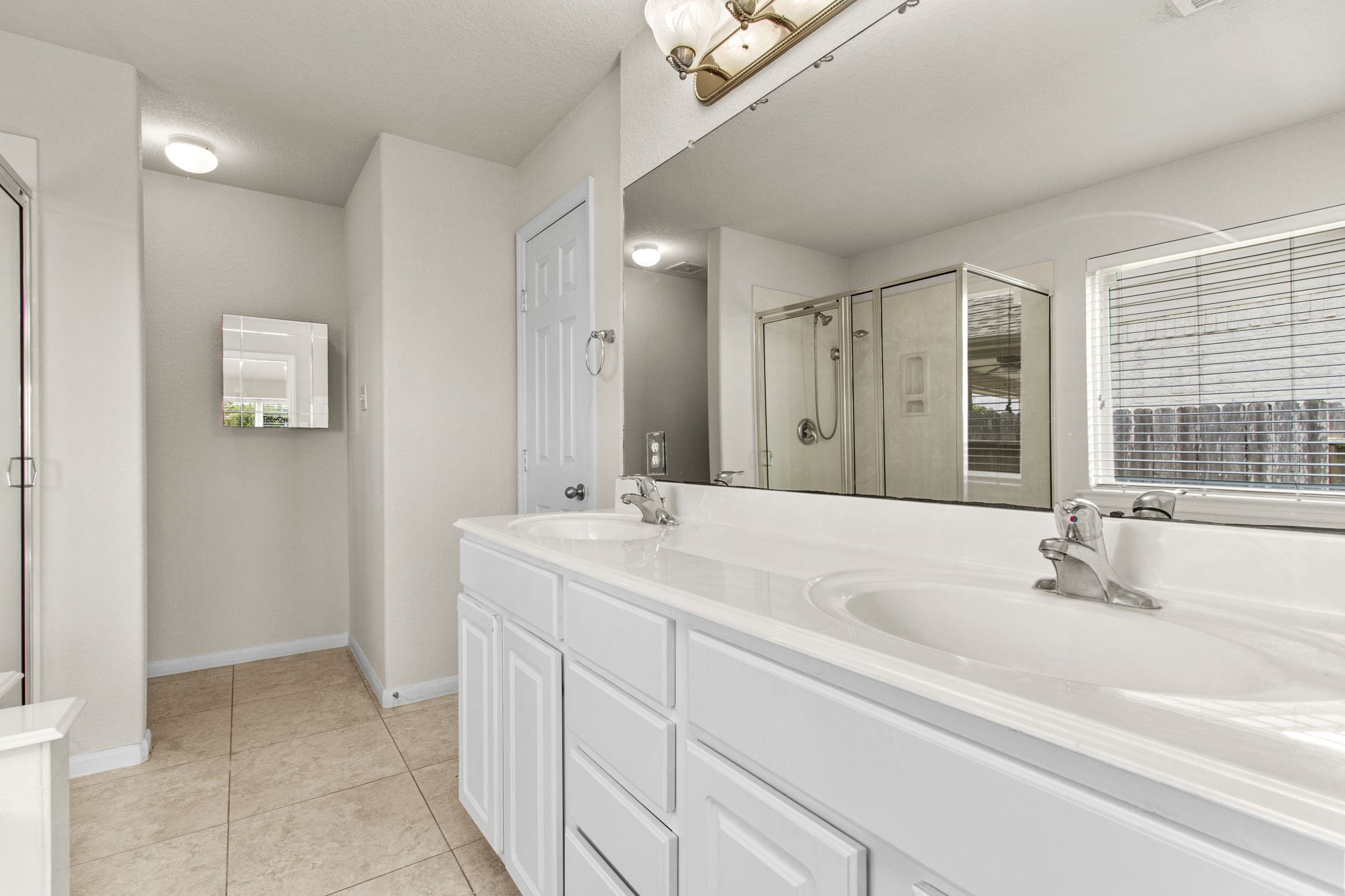 7710 Trail Hollow Property Photo 16