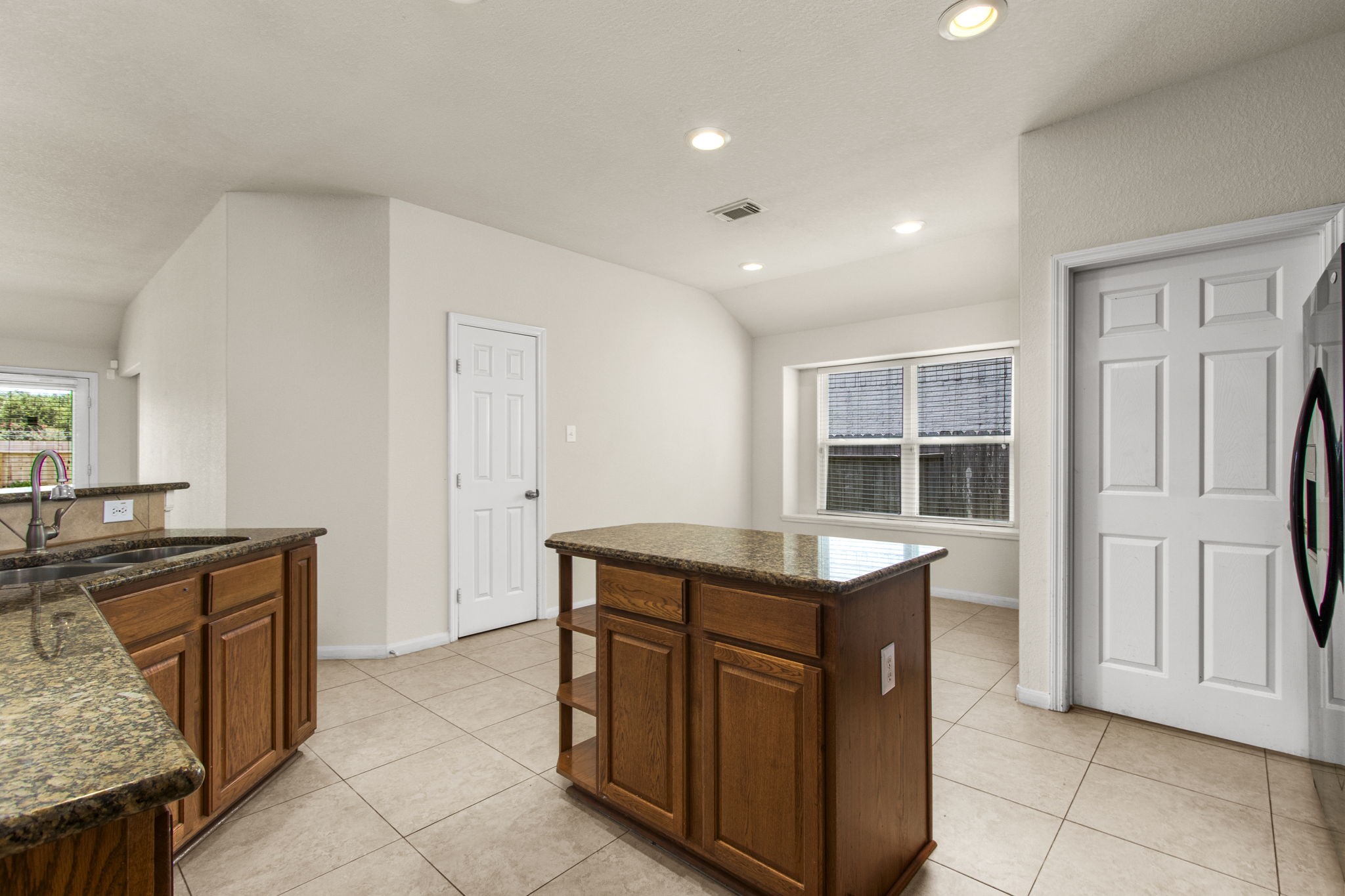 7710 Trail Hollow Property Photo 21