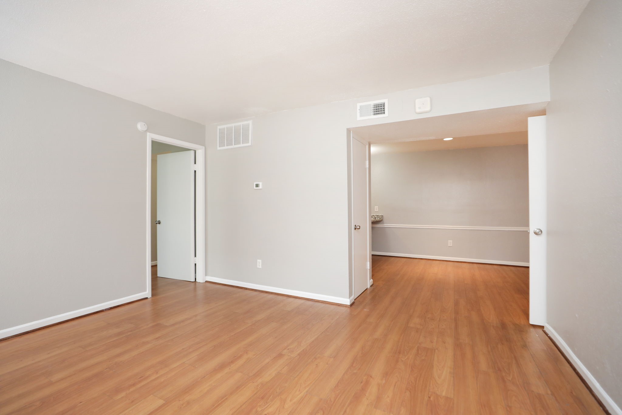 2100 Wilcrest Drive 127 Property Photo 3
