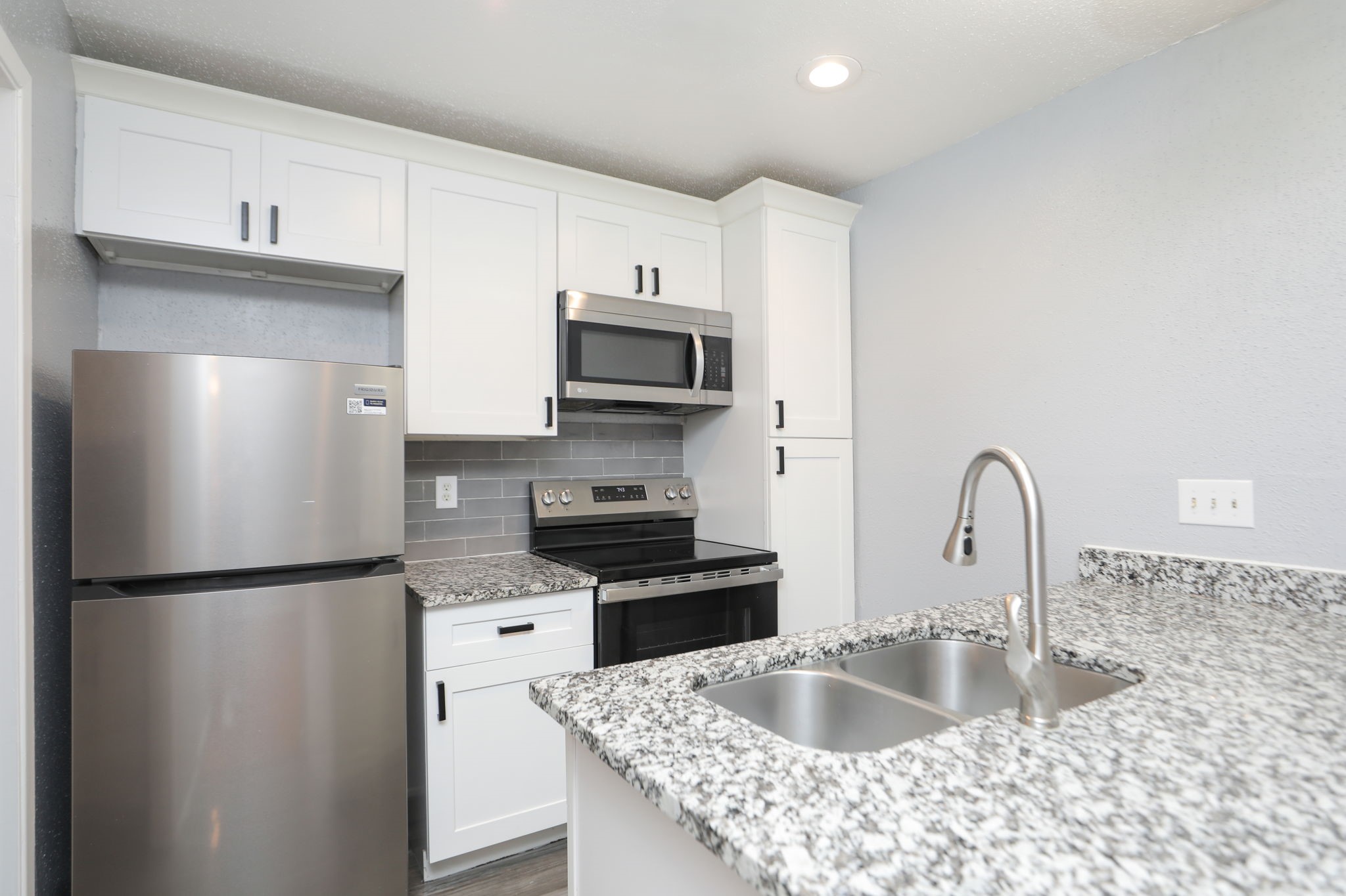 2100 Wilcrest Drive 127 Property Photo 12