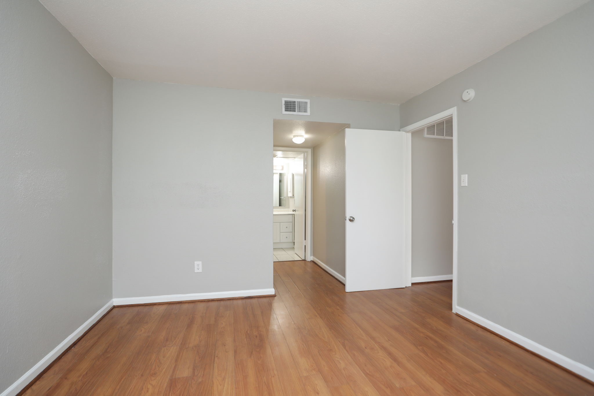 2100 Wilcrest Drive 127 Property Photo 26