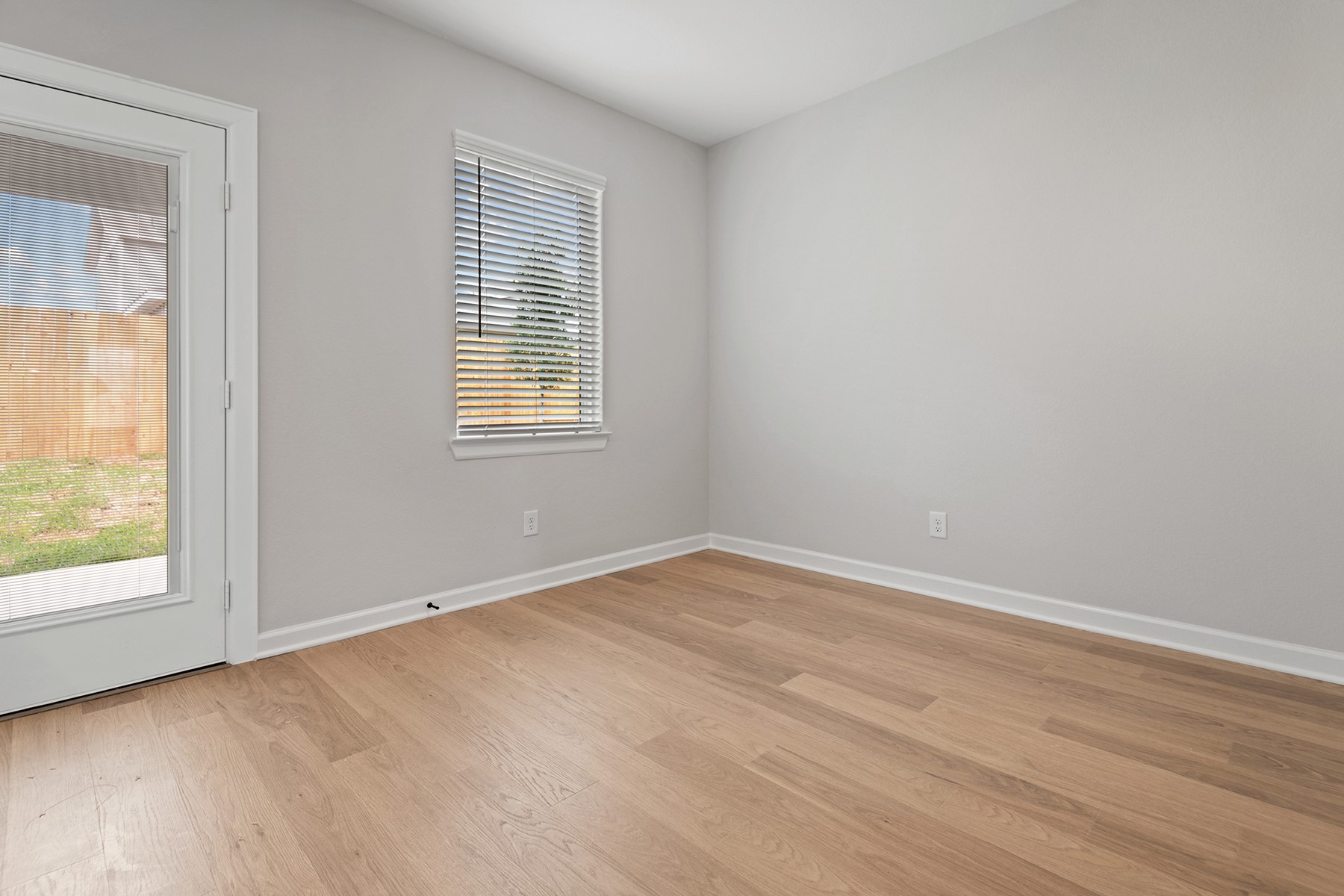 21567 Bluebonnet Bay Drive Property Photo 10