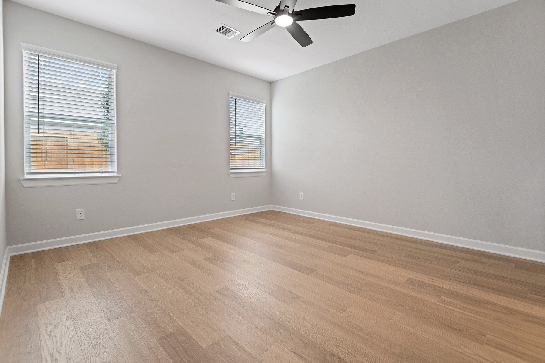 21567 Bluebonnet Bay Drive Property Photo 11