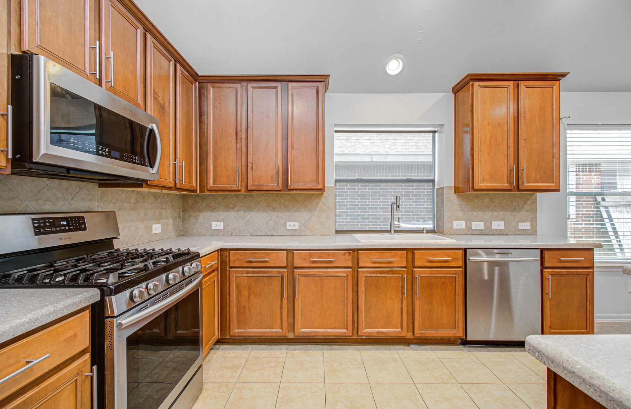 21922 Catoosa Drive Property Photo 16