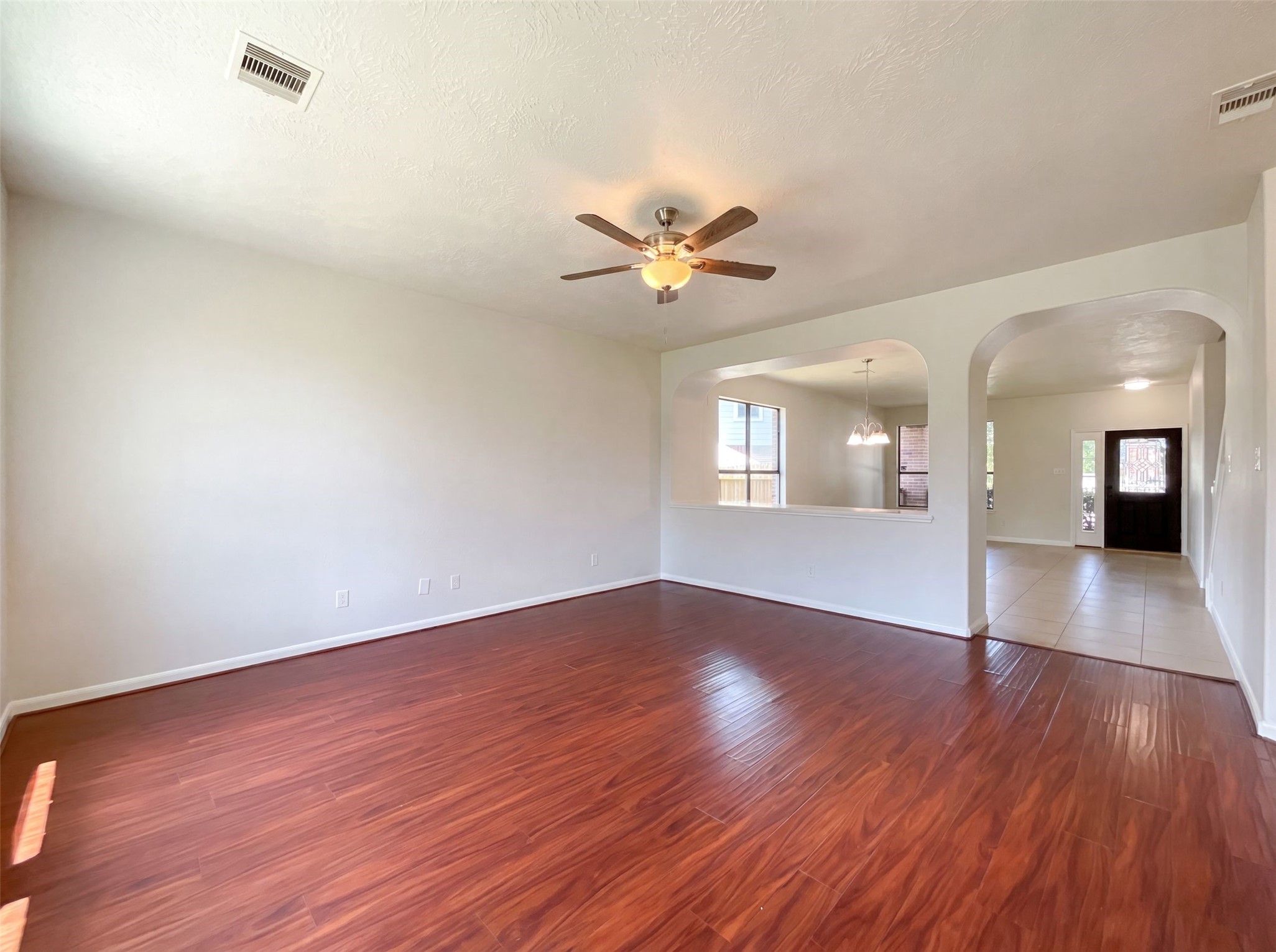 2806 Legends Knoll Drive Property Photo 6