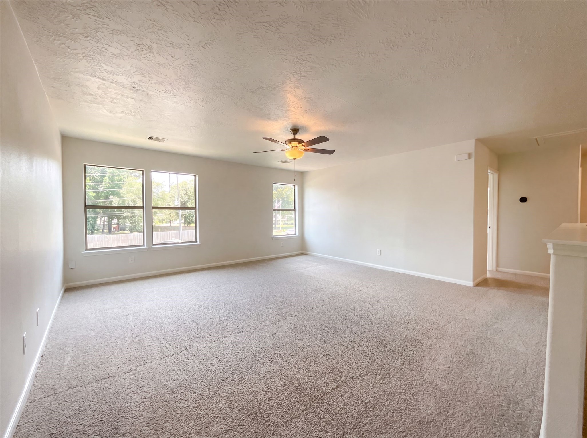 2806 Legends Knoll Drive Property Photo 7