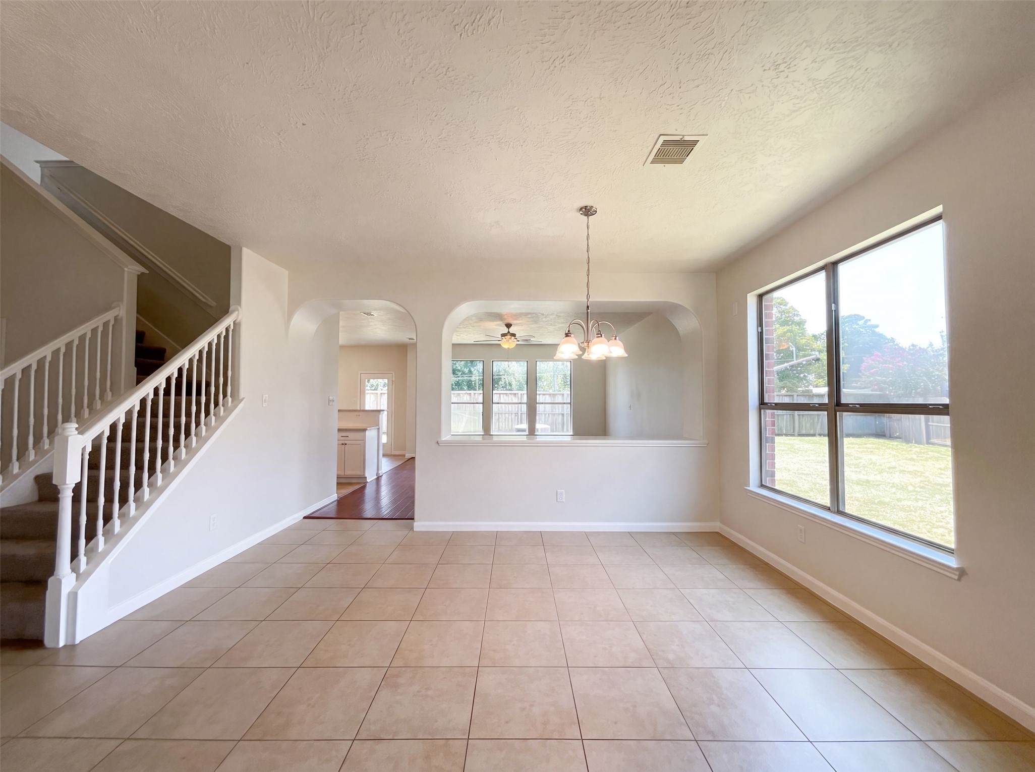 2806 Legends Knoll Drive Property Photo 8