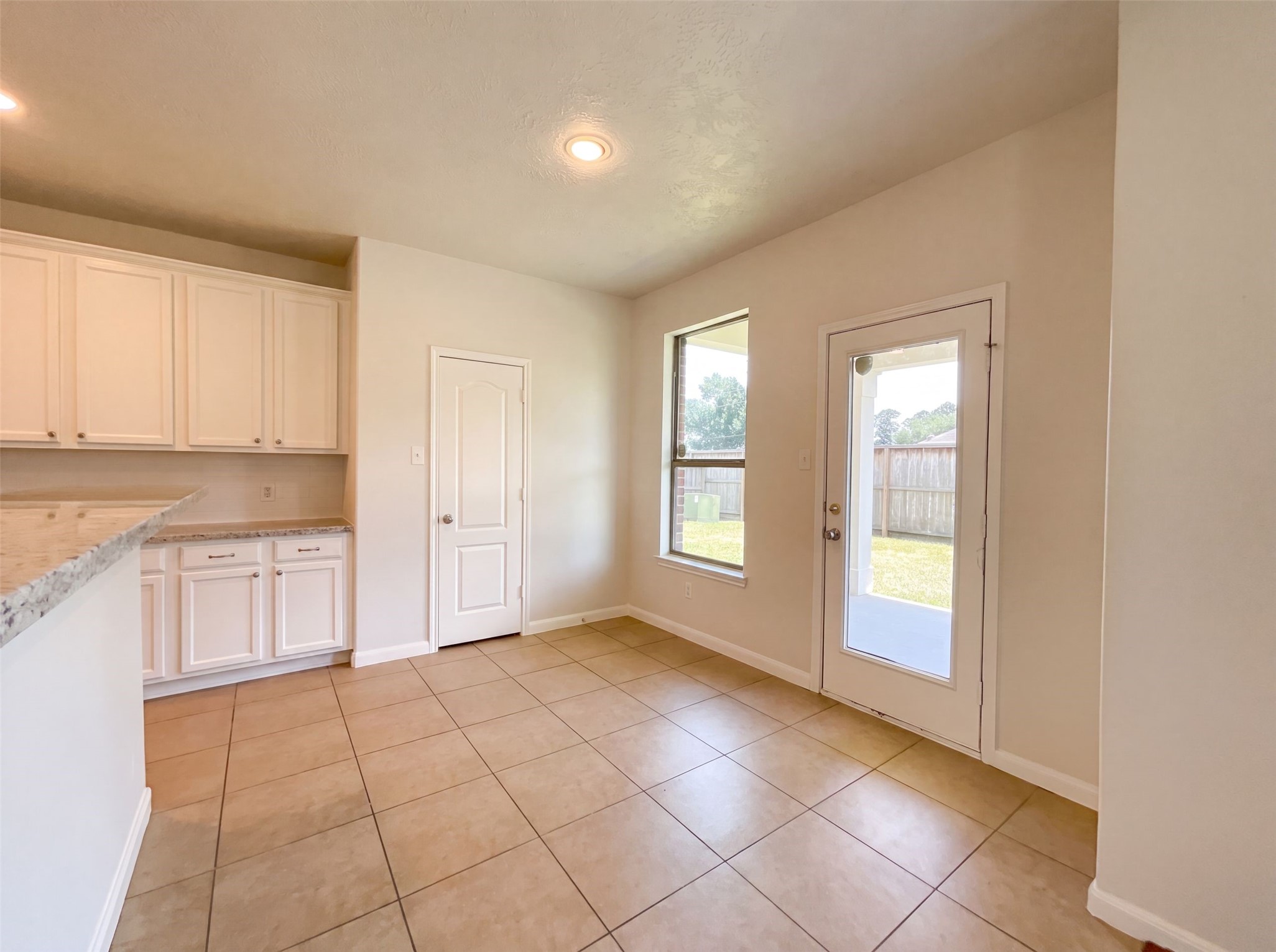 2806 Legends Knoll Drive Property Photo 9