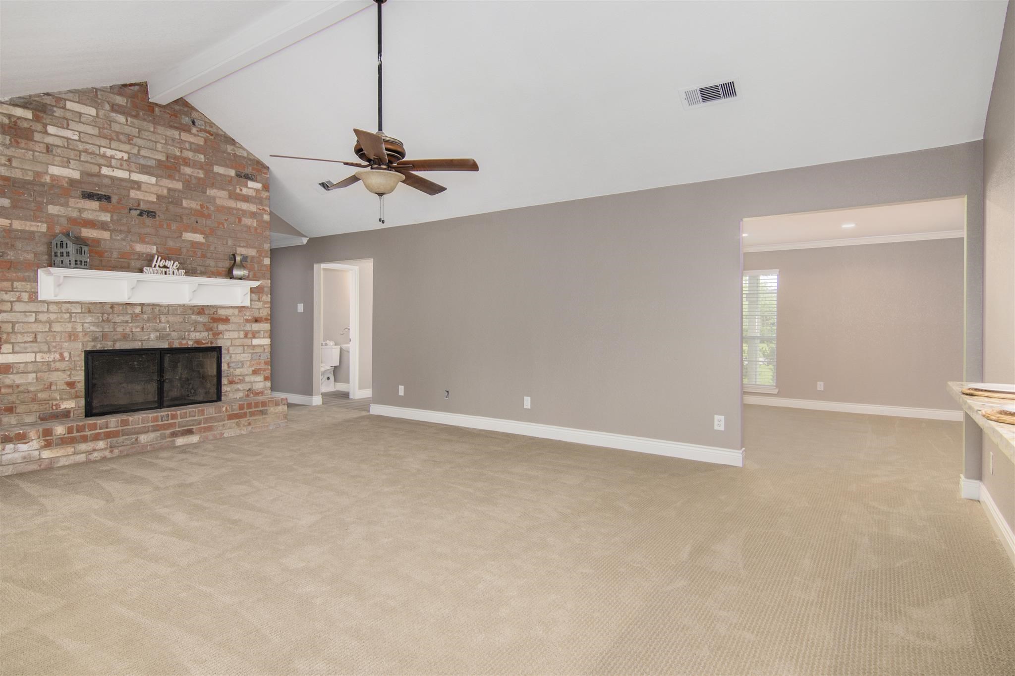 2904 Frostwood Circle Property Photo 12