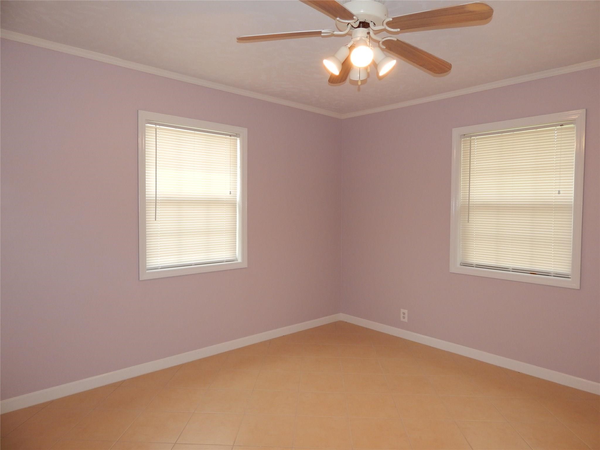 1305 Jennifer Lane Property Photo 5