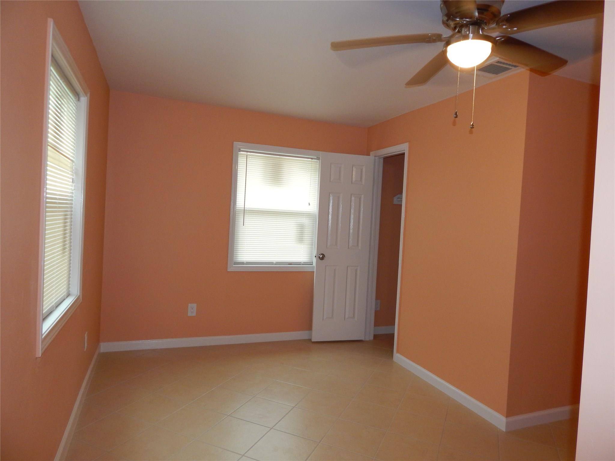 1305 Jennifer Lane Property Photo 7