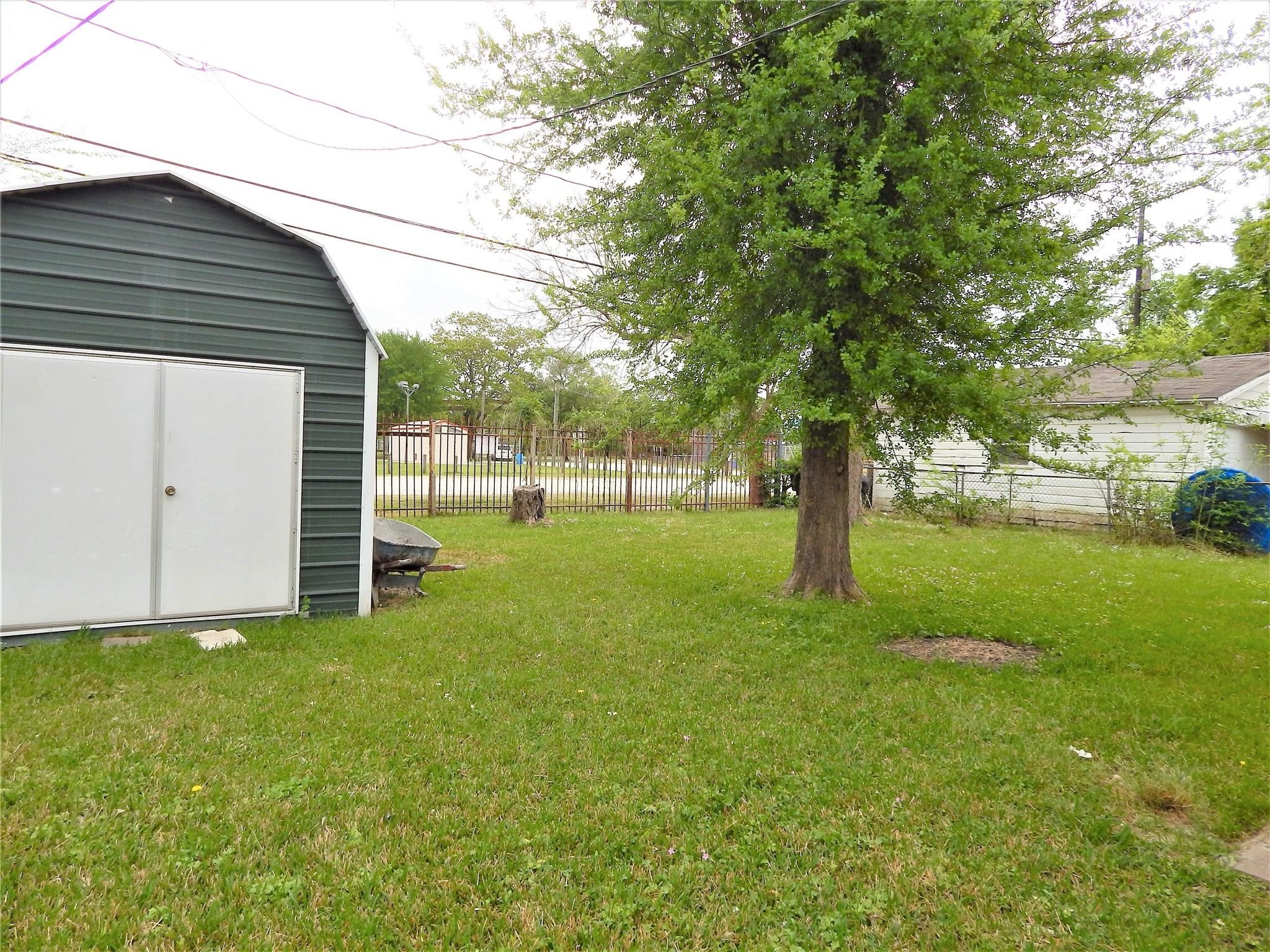 1305 Jennifer Lane Property Photo 8