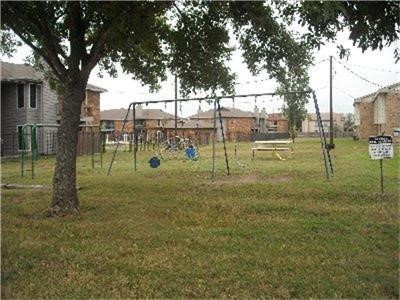 1005 Cottonbowl Property Photo 2