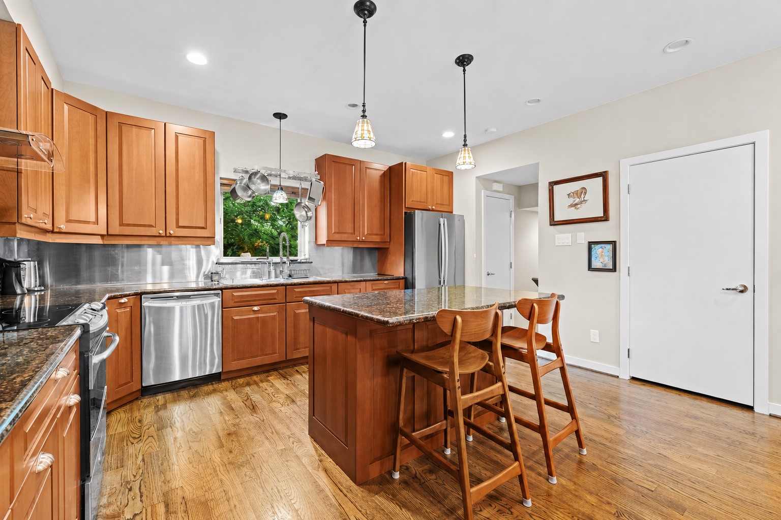 1820 Palm Street Property Photo 6