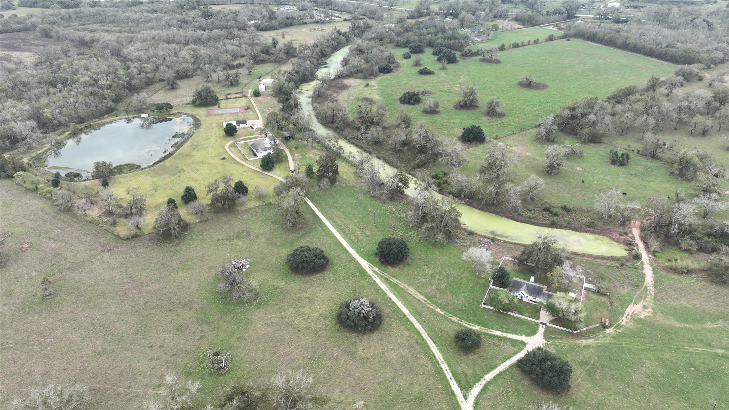 2908 Robichaux Road Property Photo
