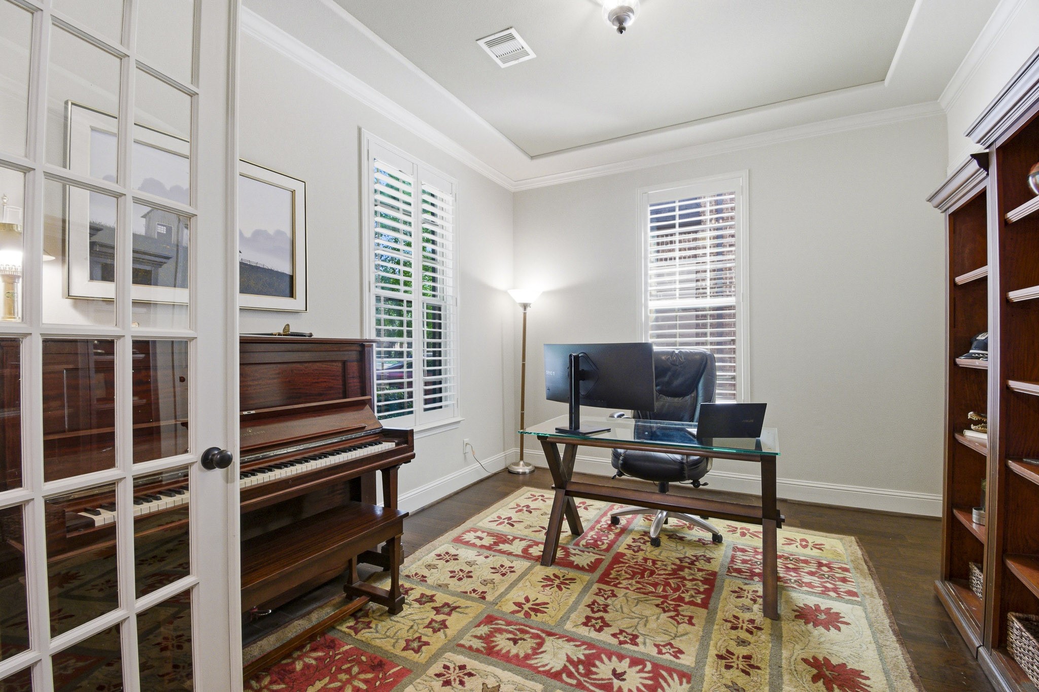 115 Sanibel Crest Place Property Photo 11