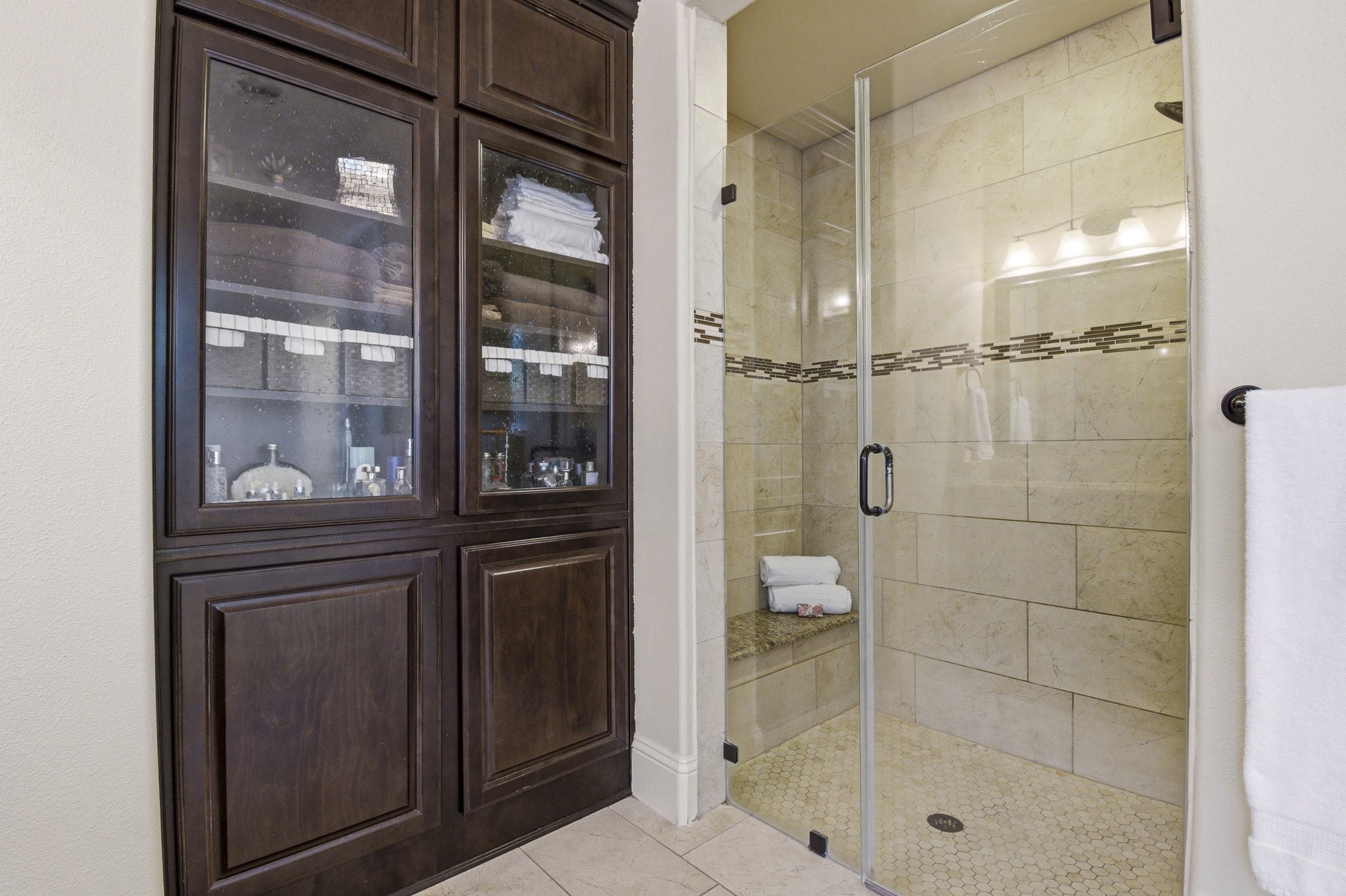 115 Sanibel Crest Place Property Photo 32