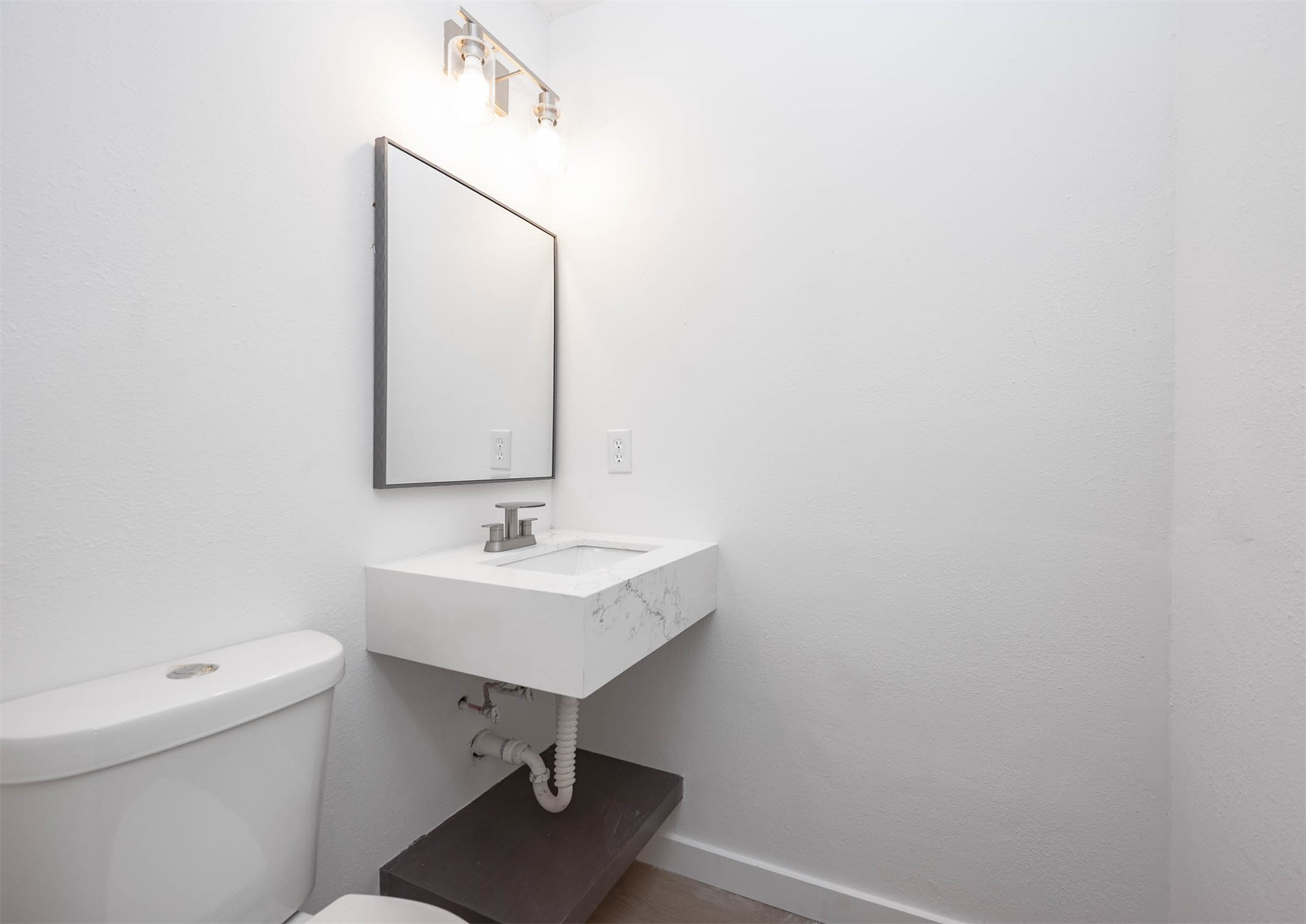 2314 Canyon Meadows Drive Property Photo 8
