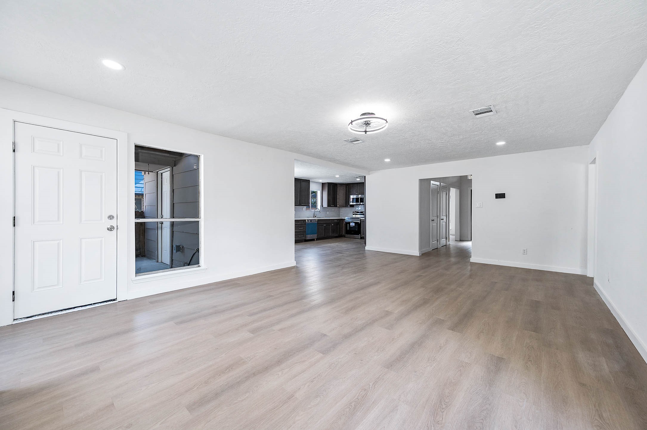 2314 Canyon Meadows Drive Property Photo 10