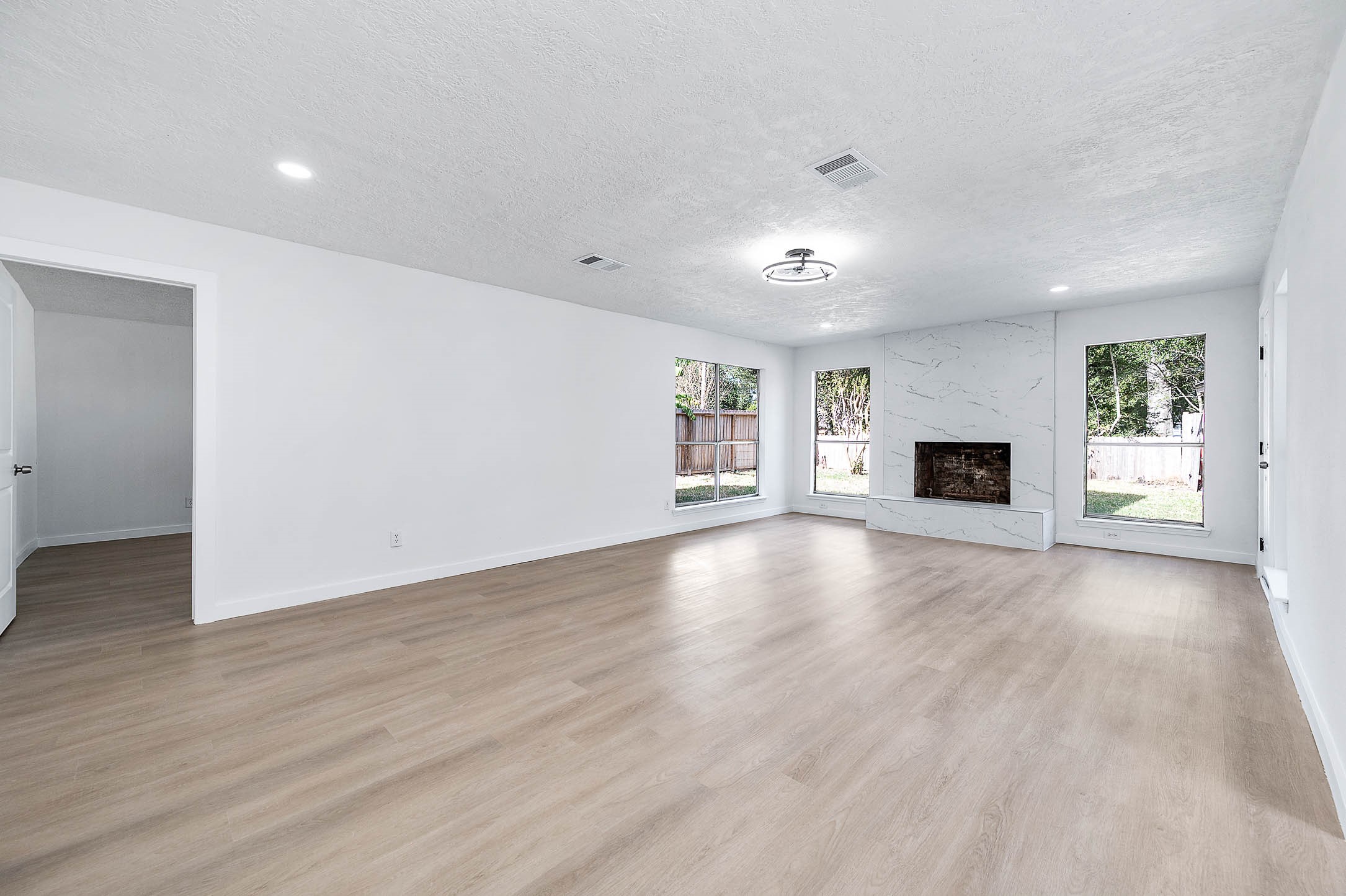 2314 Canyon Meadows Drive Property Photo 11