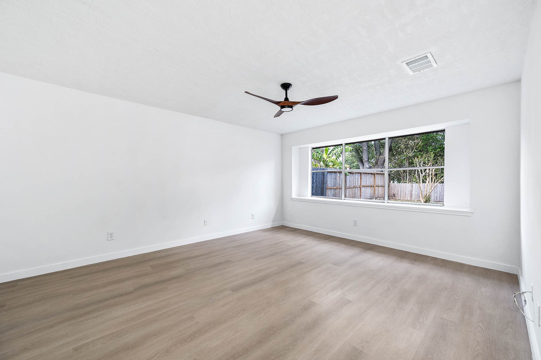 2314 Canyon Meadows Drive Property Photo 17
